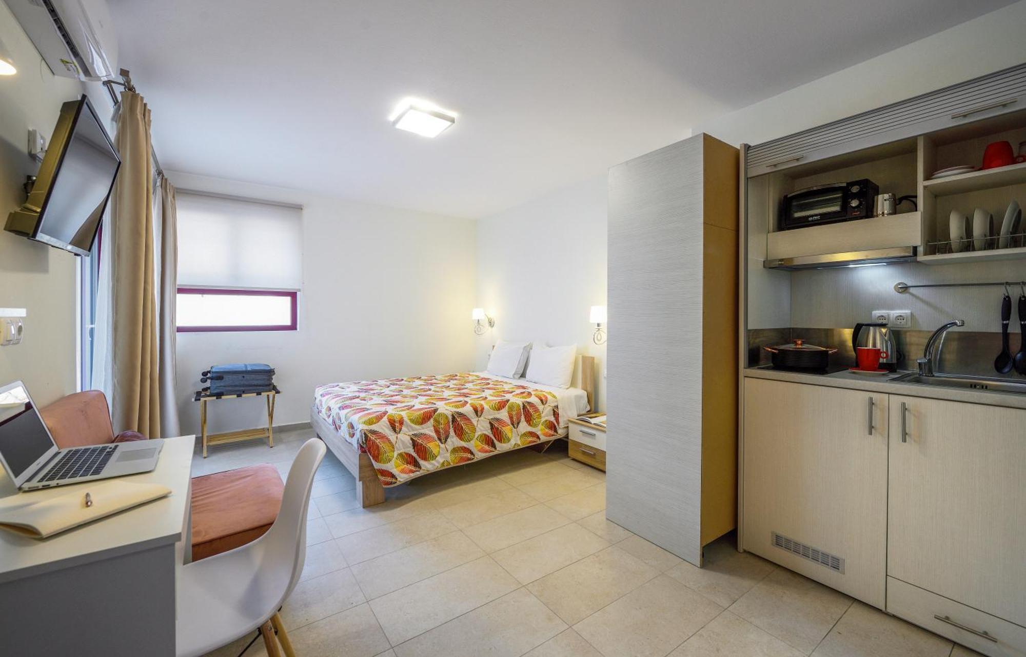 Aparthotel Elpiniki Luxury *