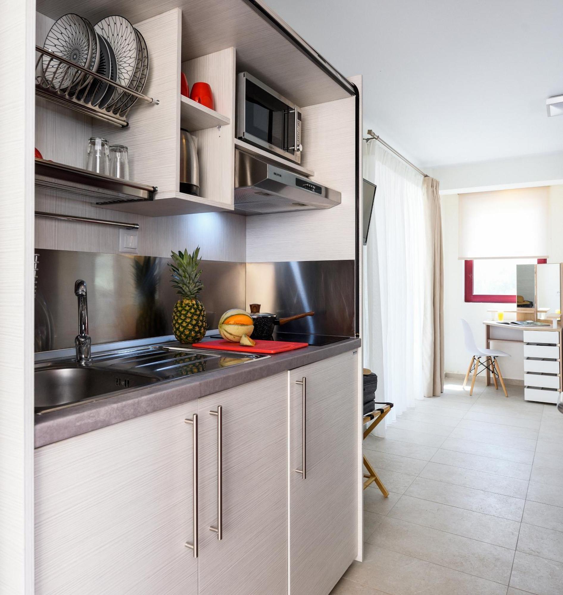 Elpiniki Luxury Aparthotel