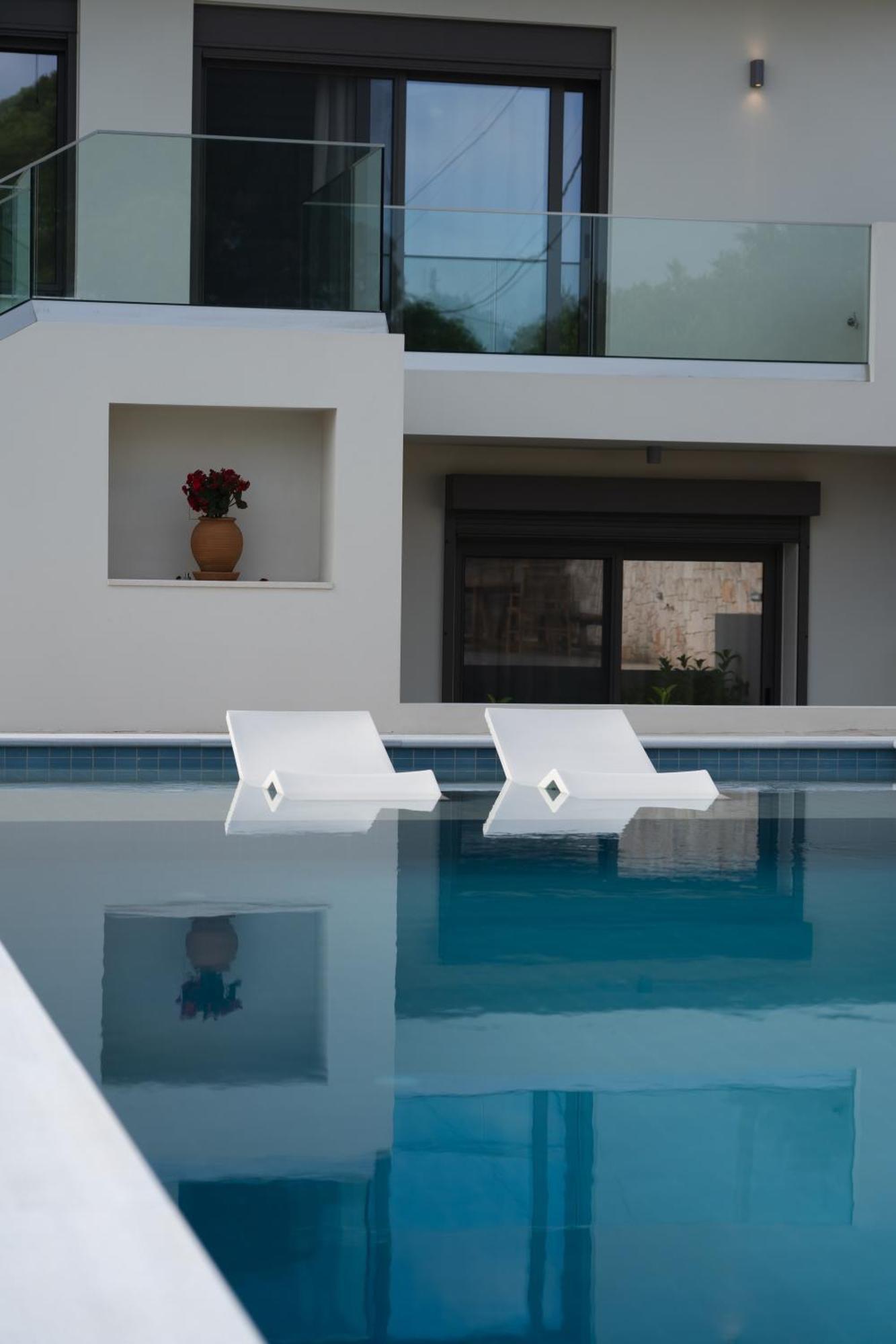 Villa Mamfredas Luxury