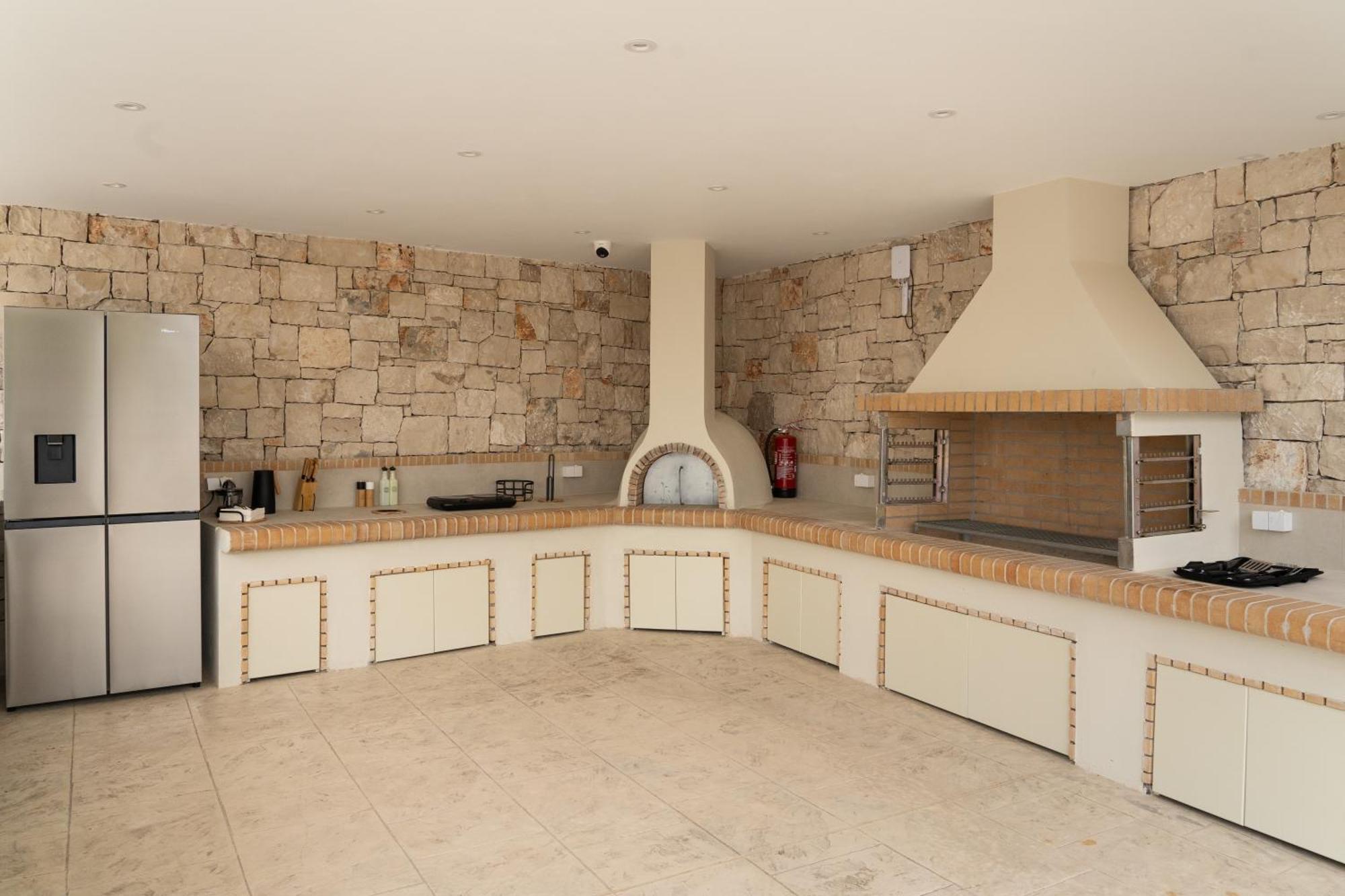 Mamfredas Luxury Villa
