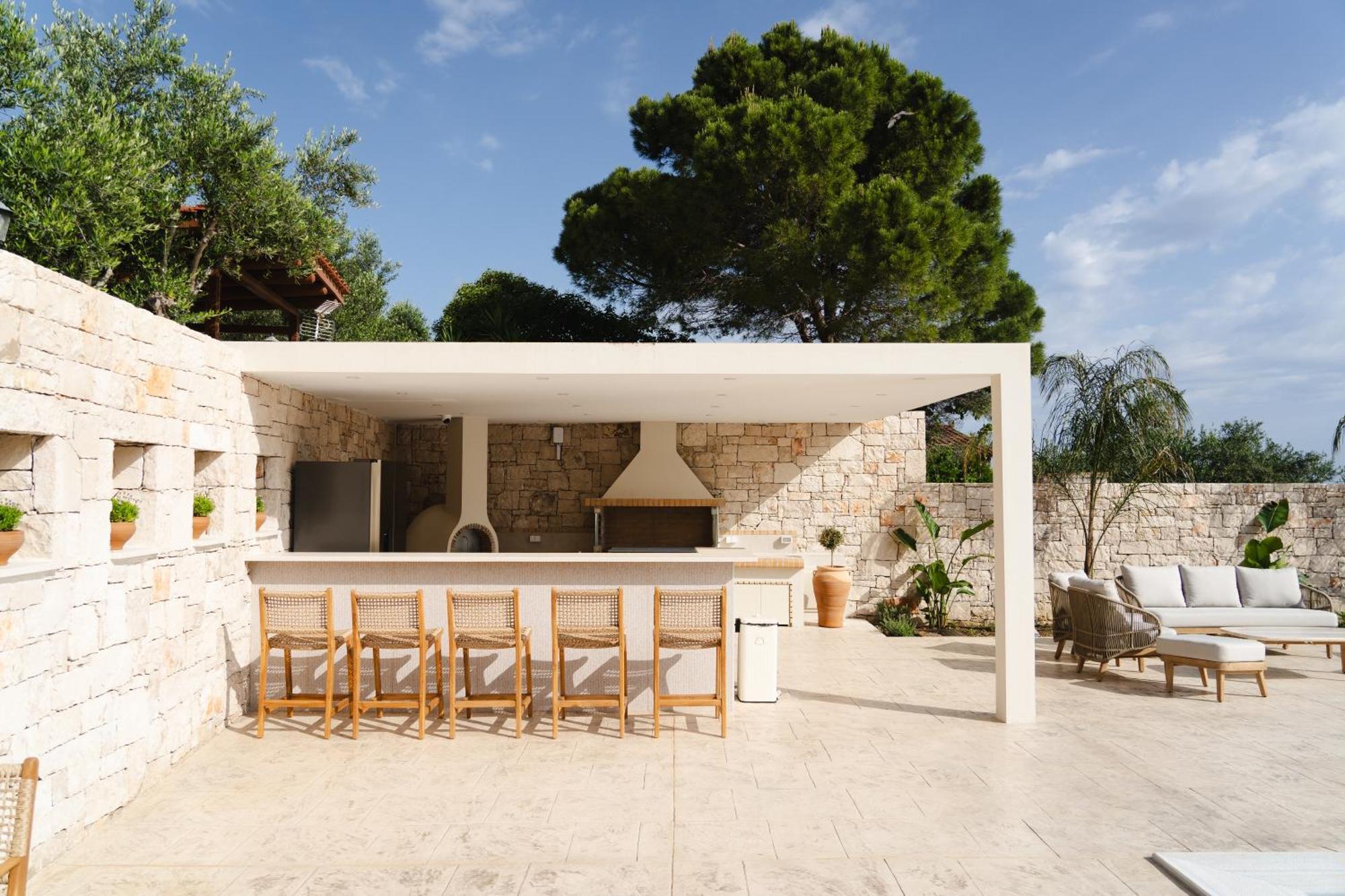 Mamfredas Luxury Villa *
