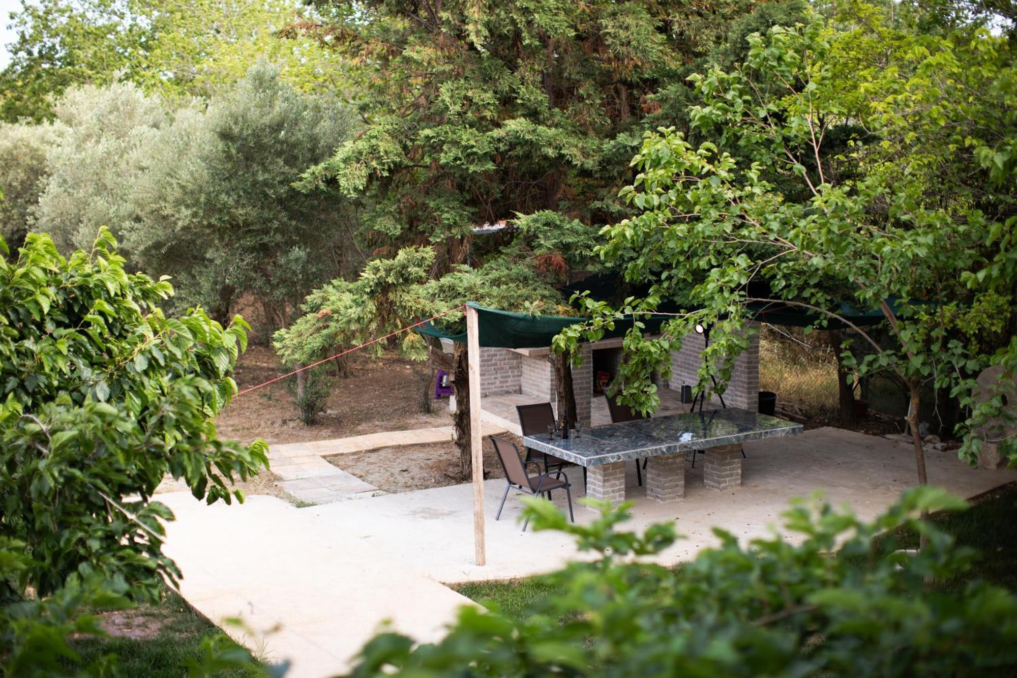 Mulberry House * Nea Makri