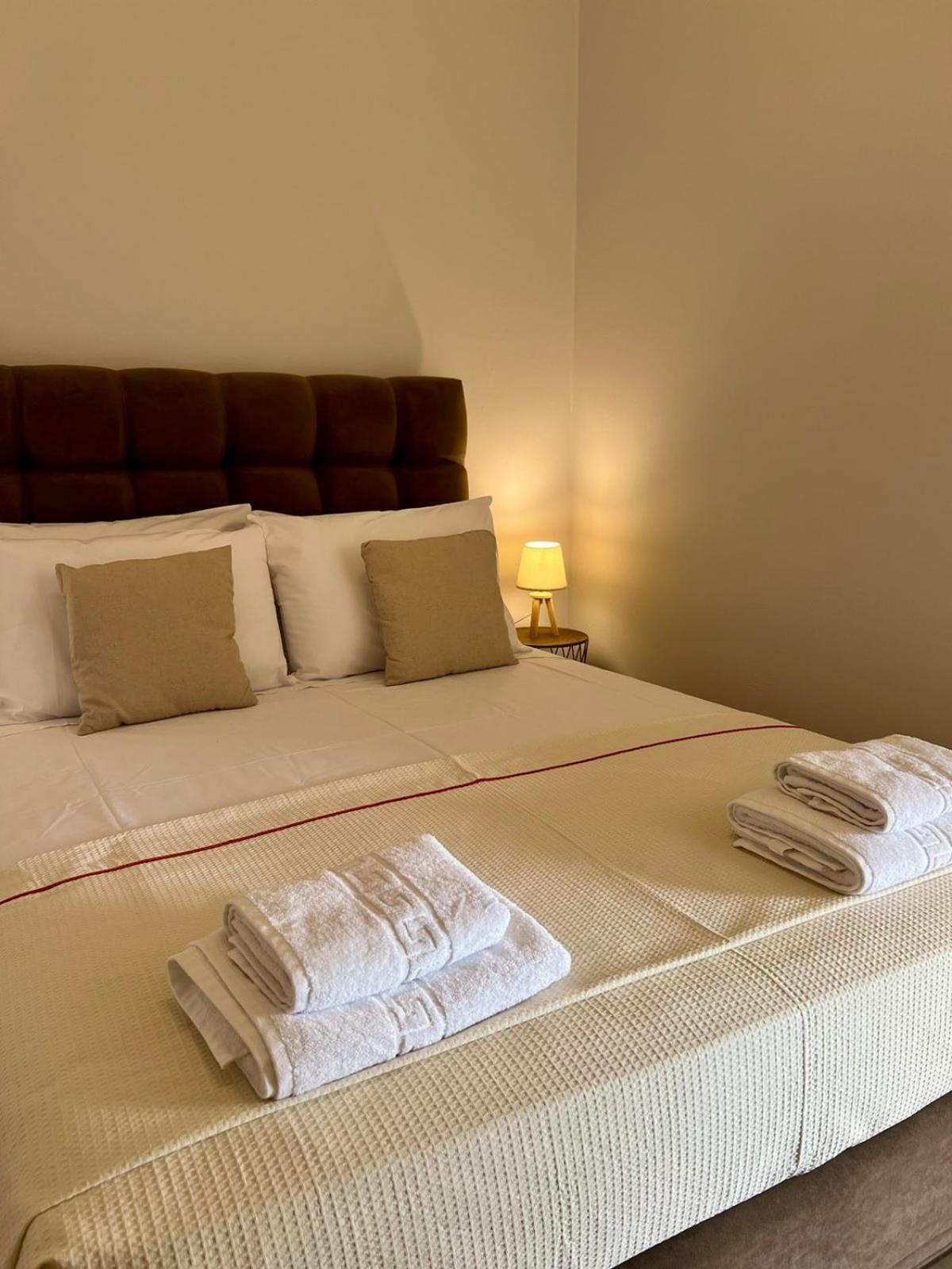 Stratos Apartment
