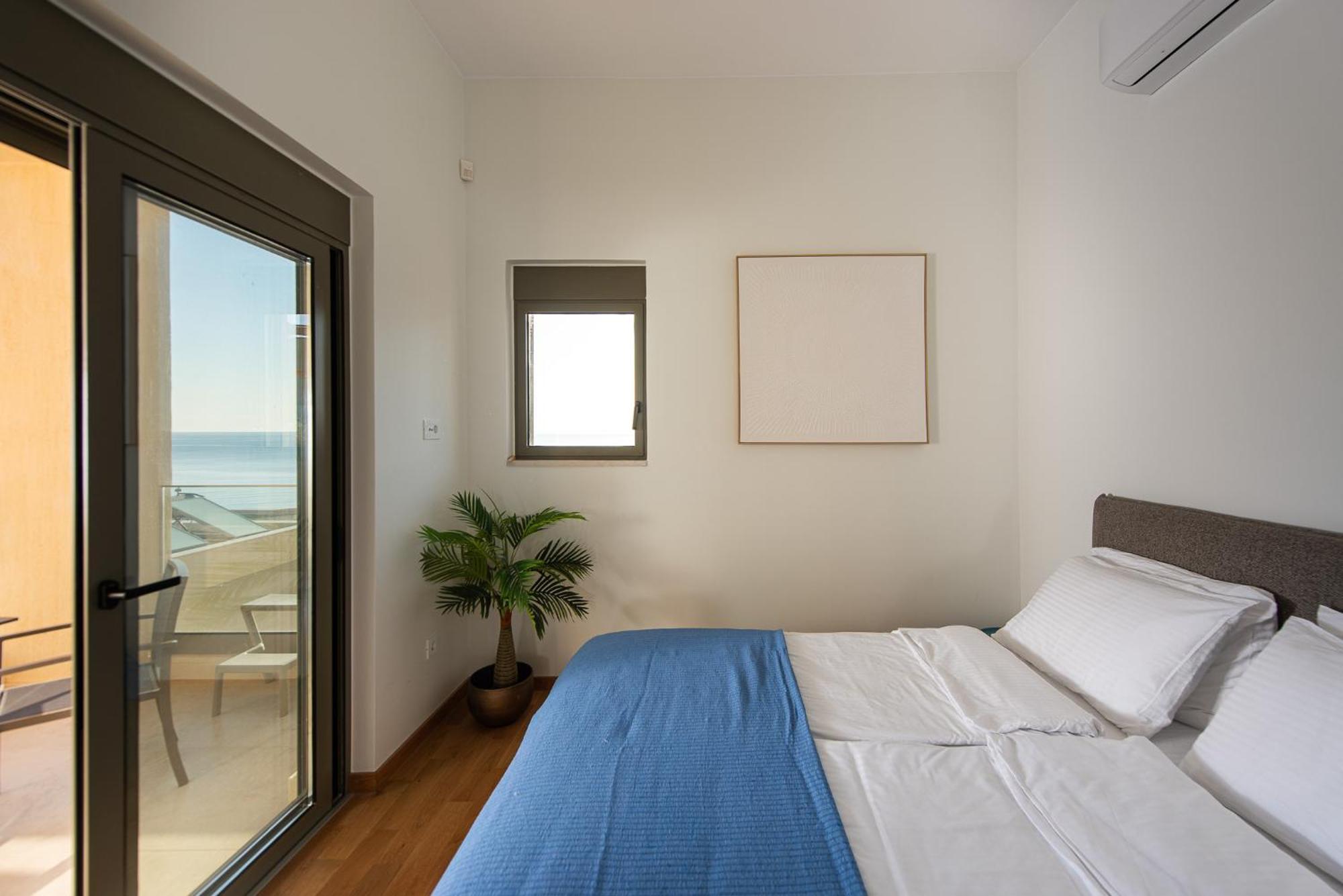 Seascape Apartment