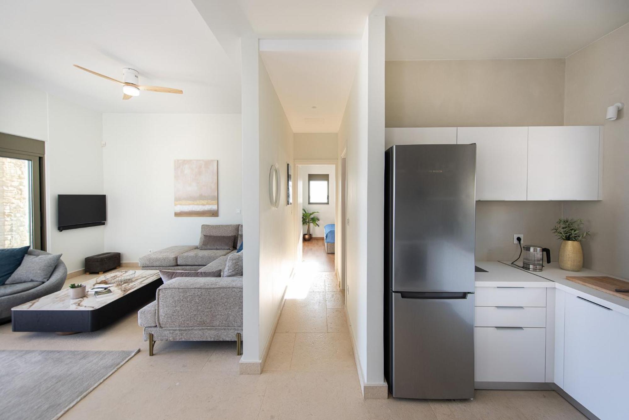 Seascape Apartment *