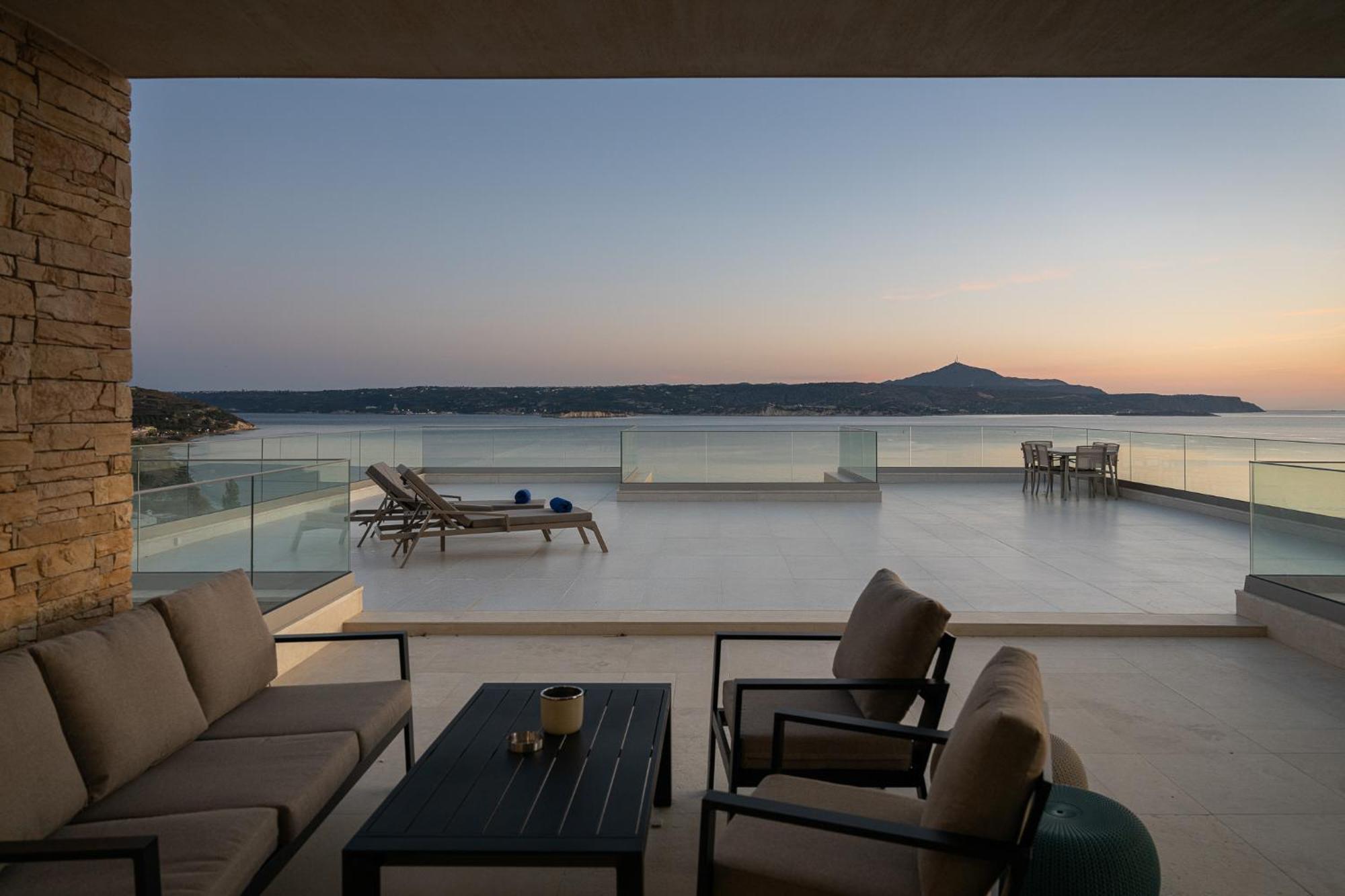 Apartment Seascape *