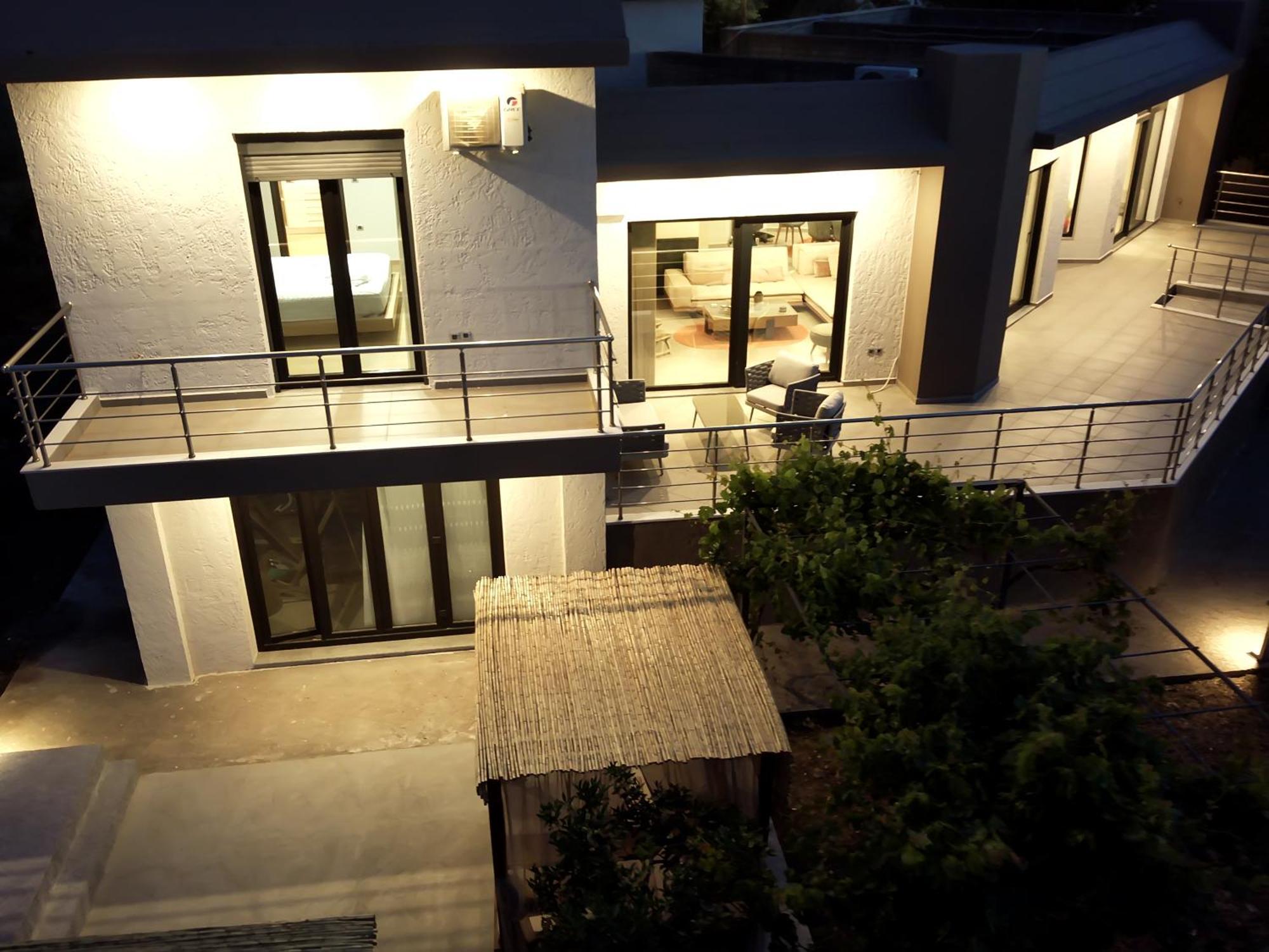 Terra Nova Luxury Mystras