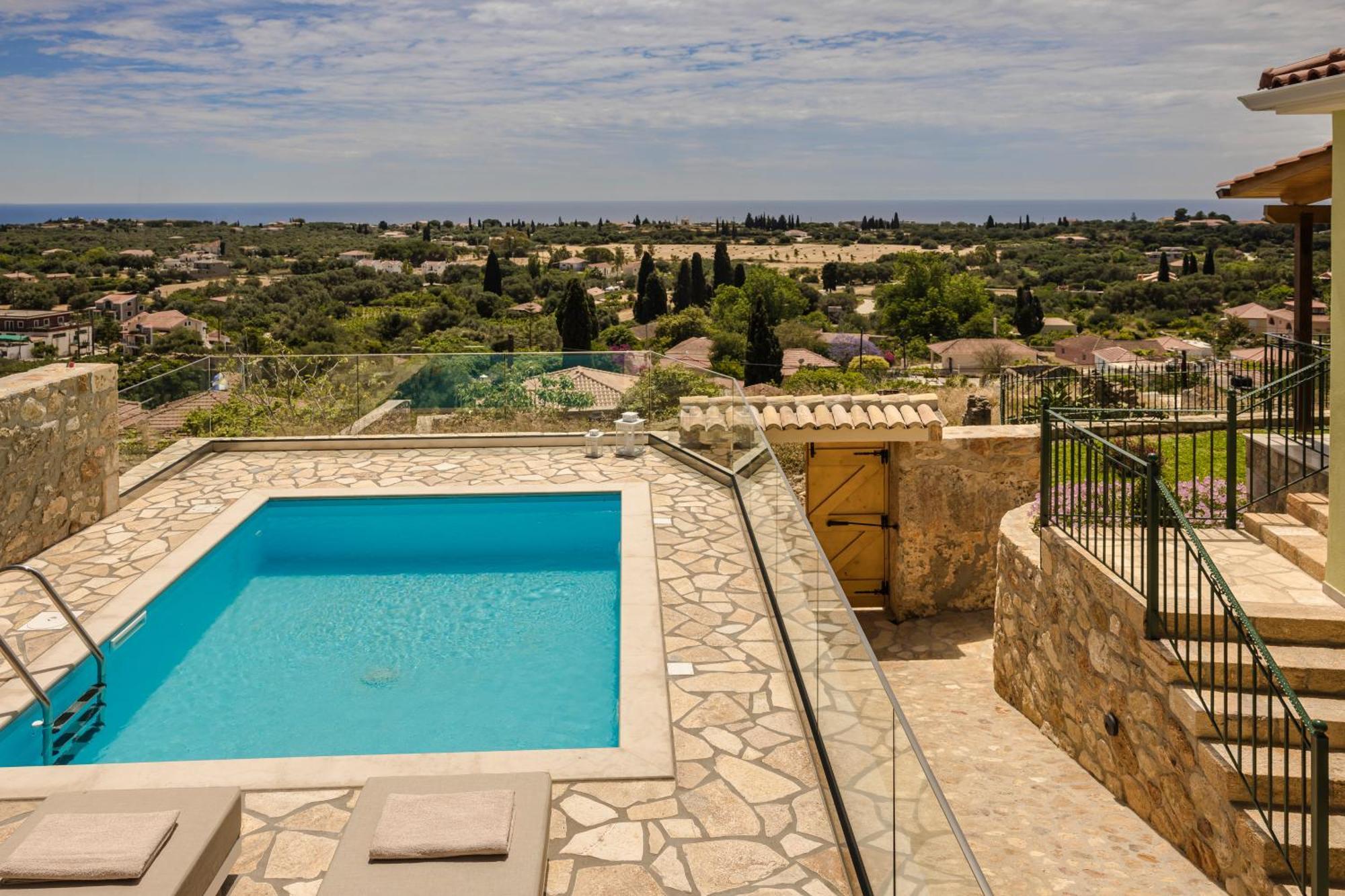 Villa Ipoliti Luxury Living *