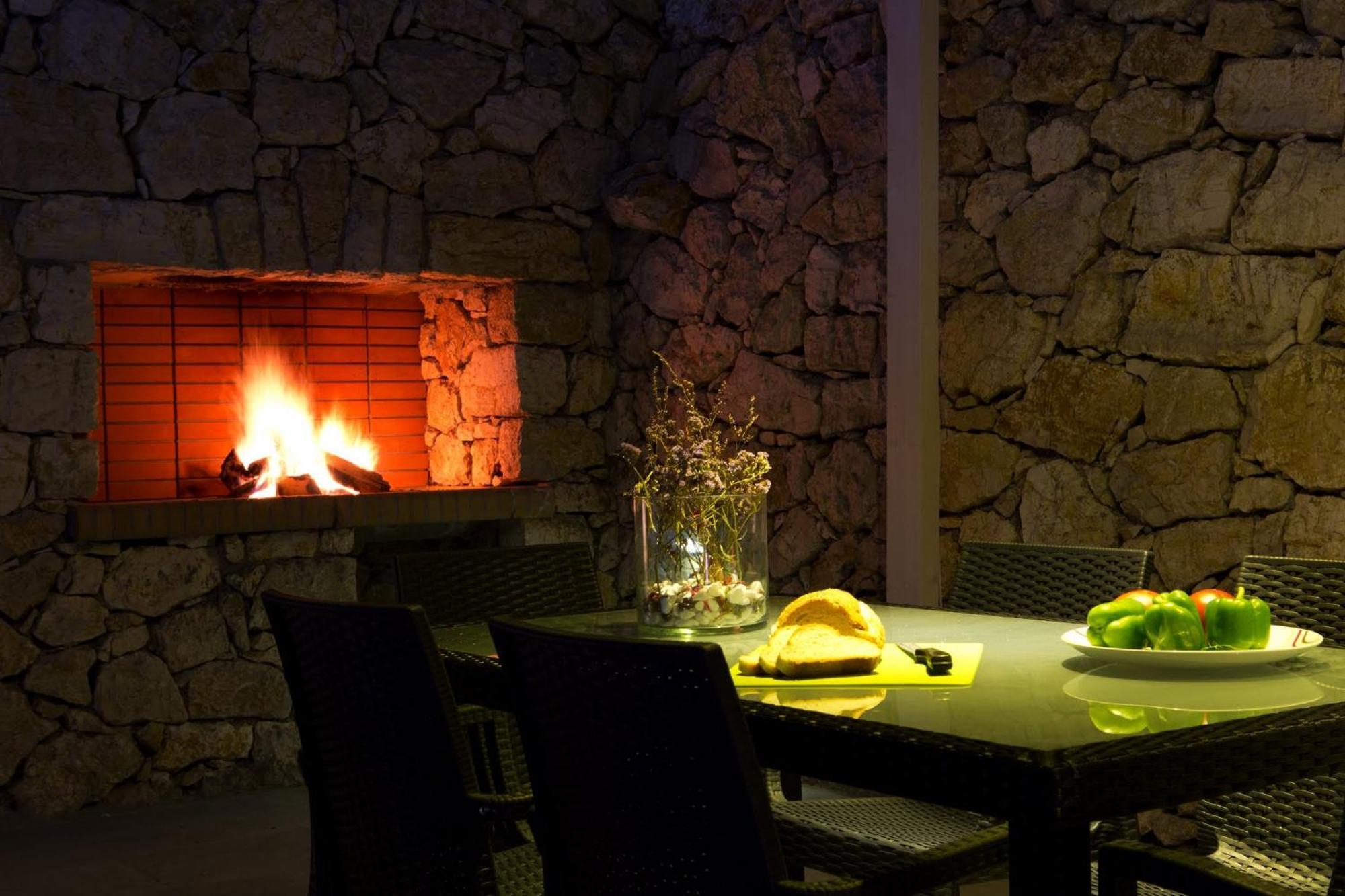Gialos Villa Fternon