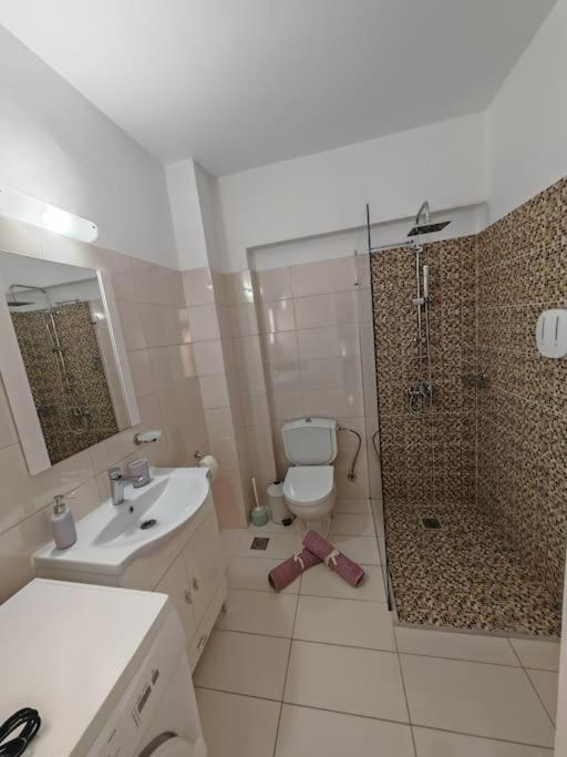 Apartment Leo's & Xerxes' Place In The Heart Of Rhodes Rhodes City