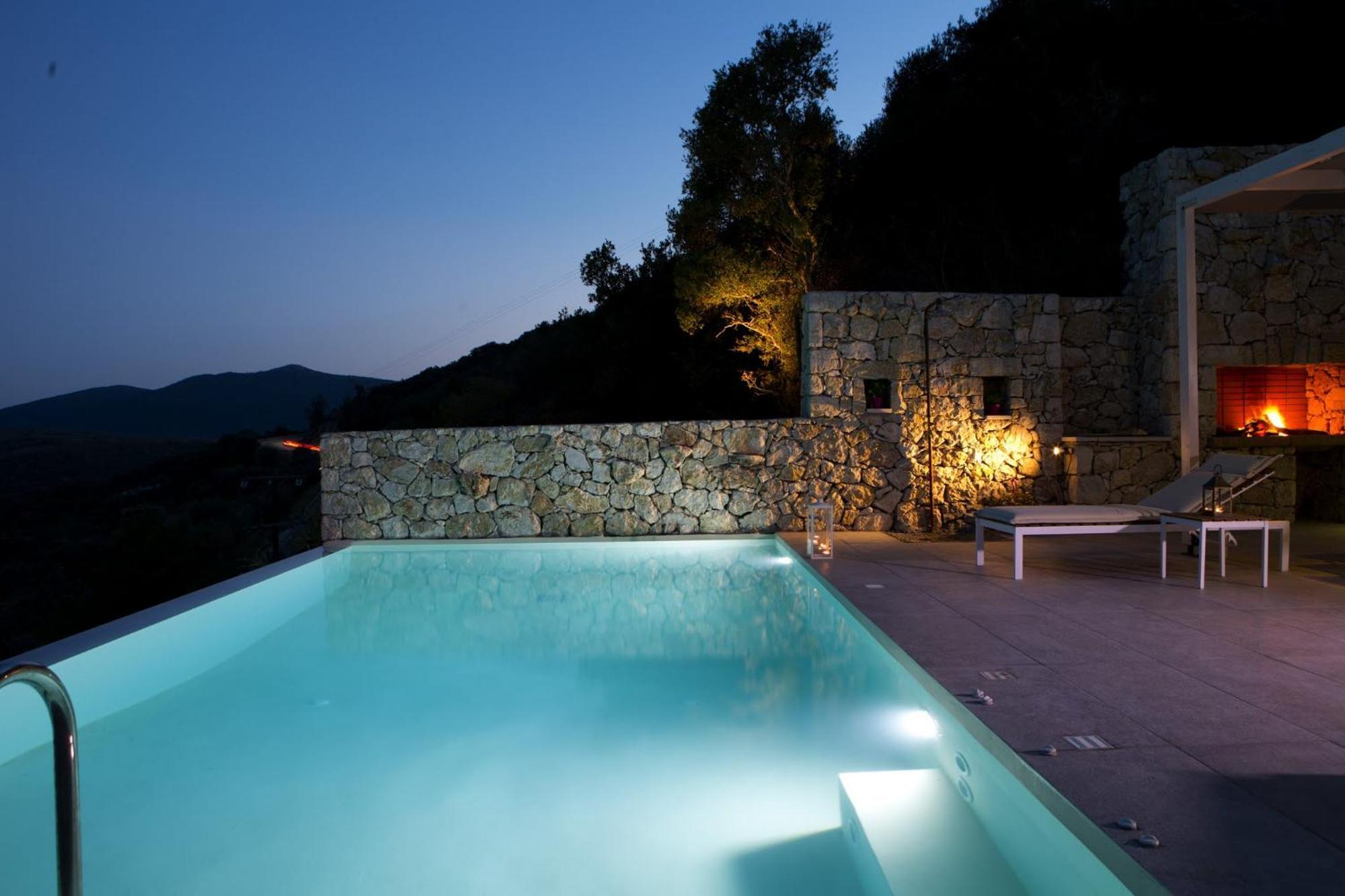 Gialos Villa Fternon