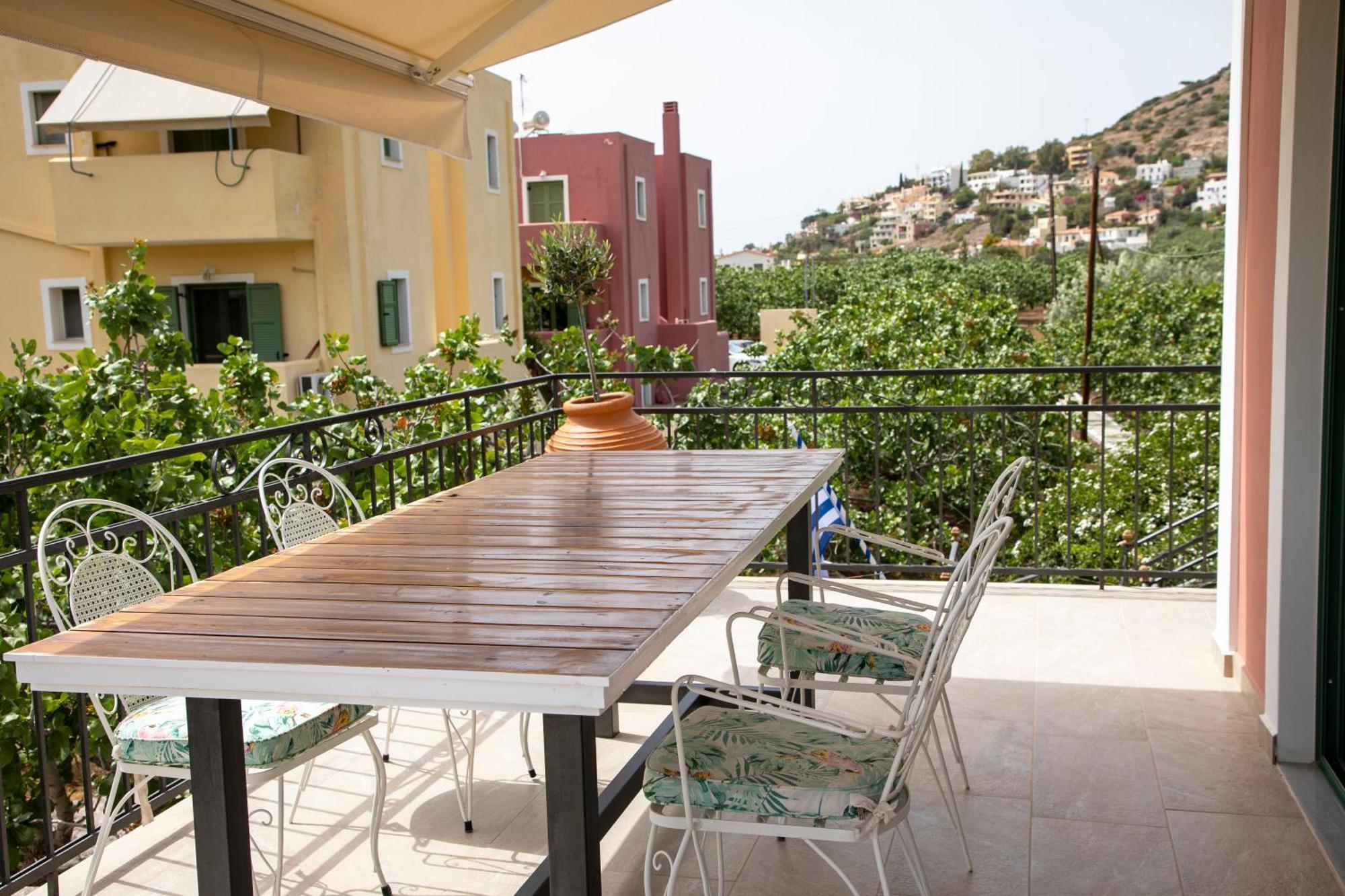 Cheloni Manor House Apartment *