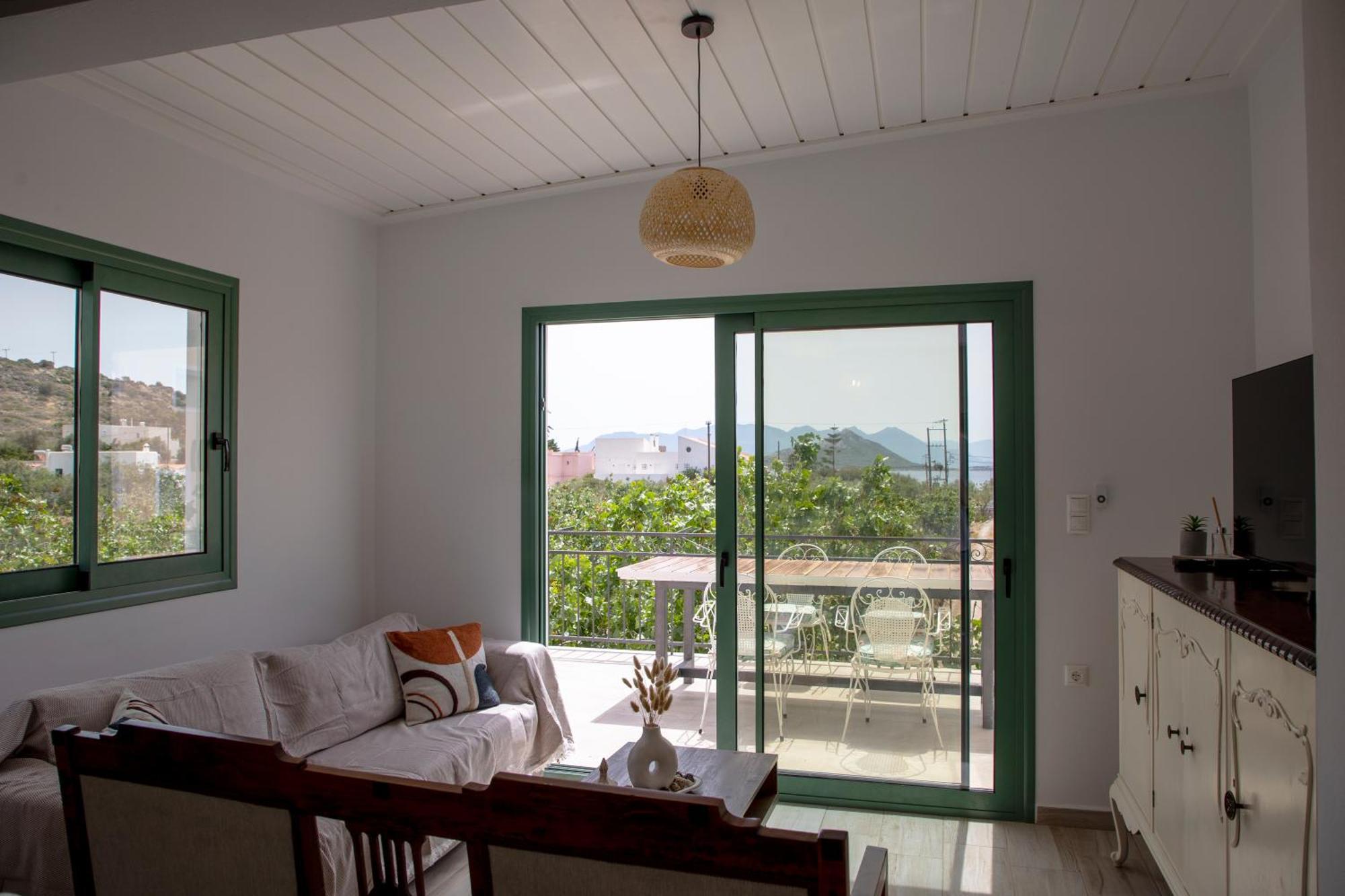 Cheloni Manor House Kapotidhes