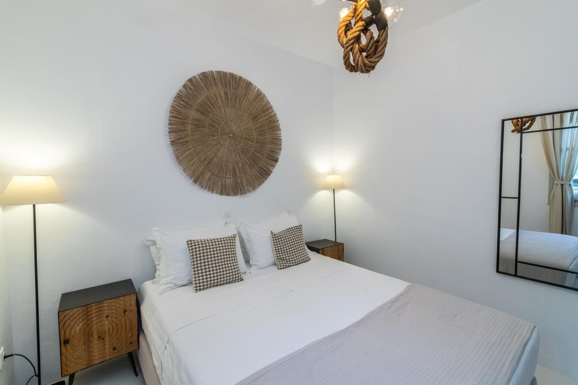 By Eneatinos - 3br Seaview Tinos