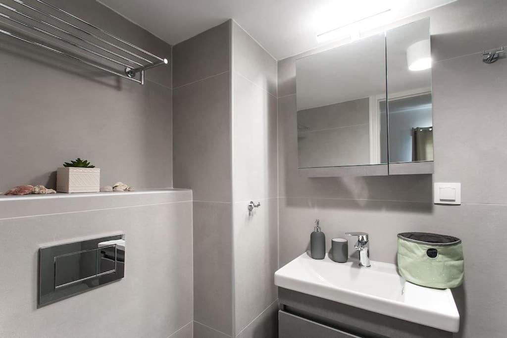 Thama Of 1 Apartment Skiathos Town