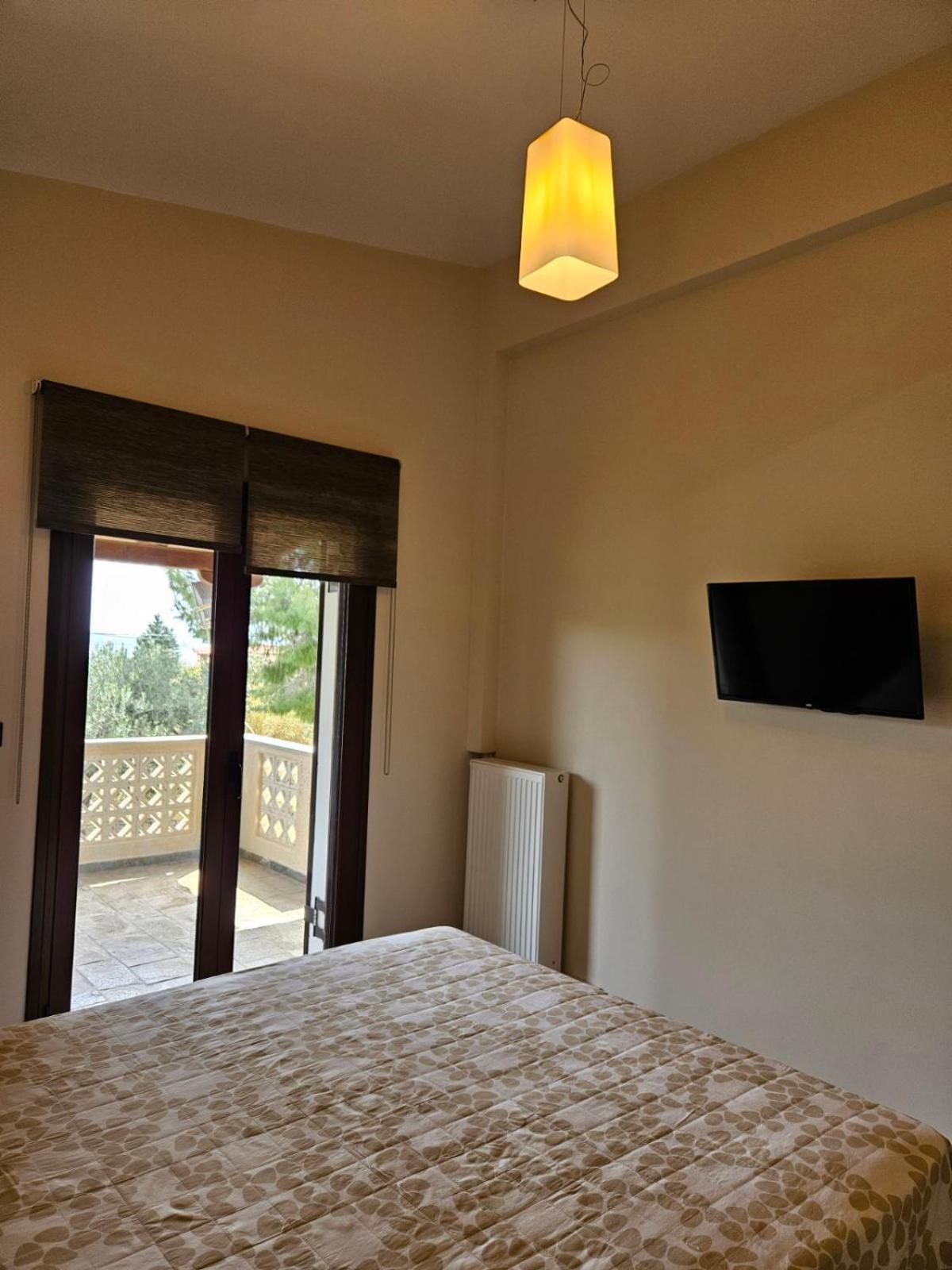 Apartment Orestis' Family House