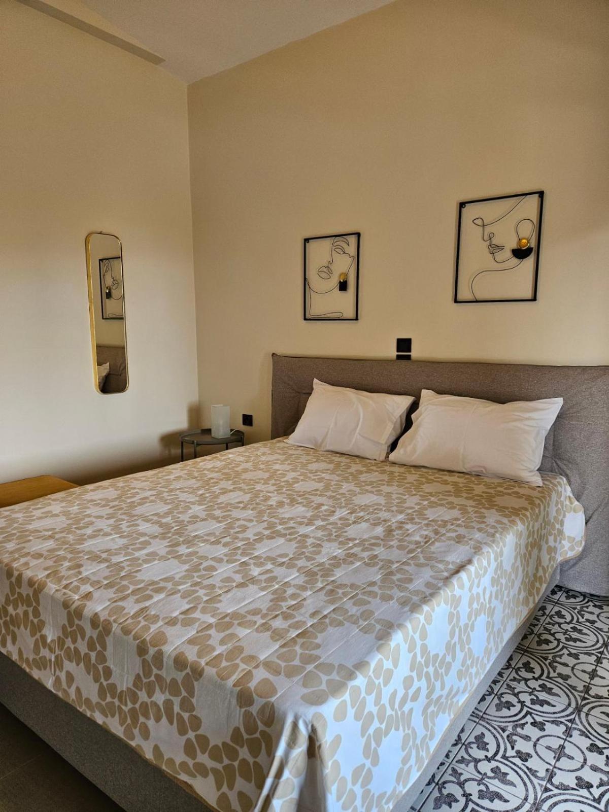 Orestis' Family House Apartment *