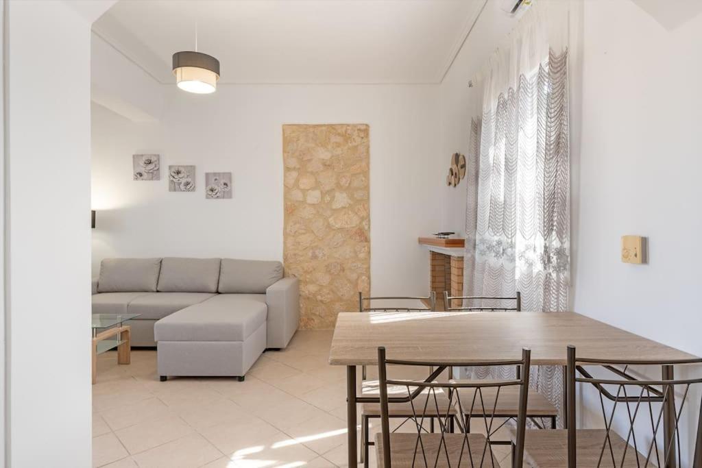 Apartment Spiros House