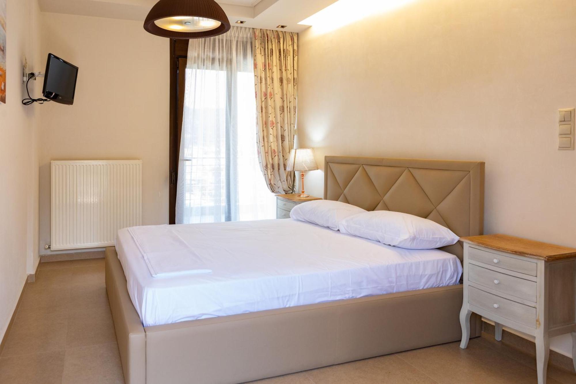 Alkis Luxury Iraklitsa *