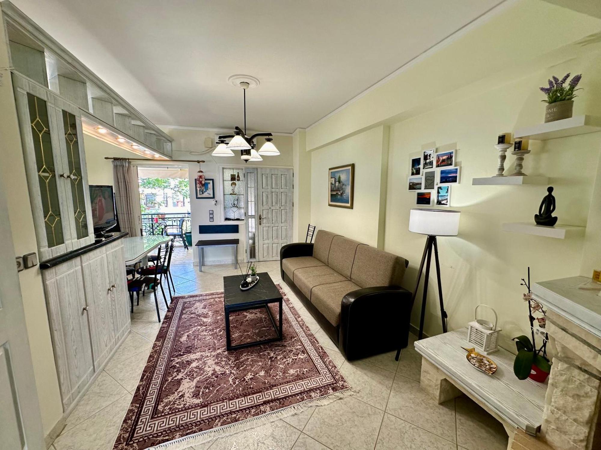 Apartment Bratis House Arkoudi