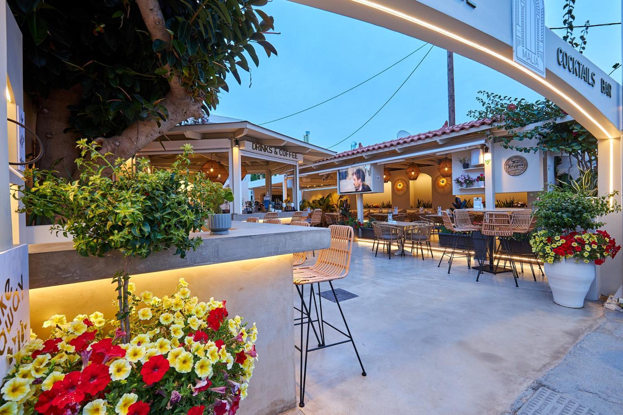 Mila Aparthotel