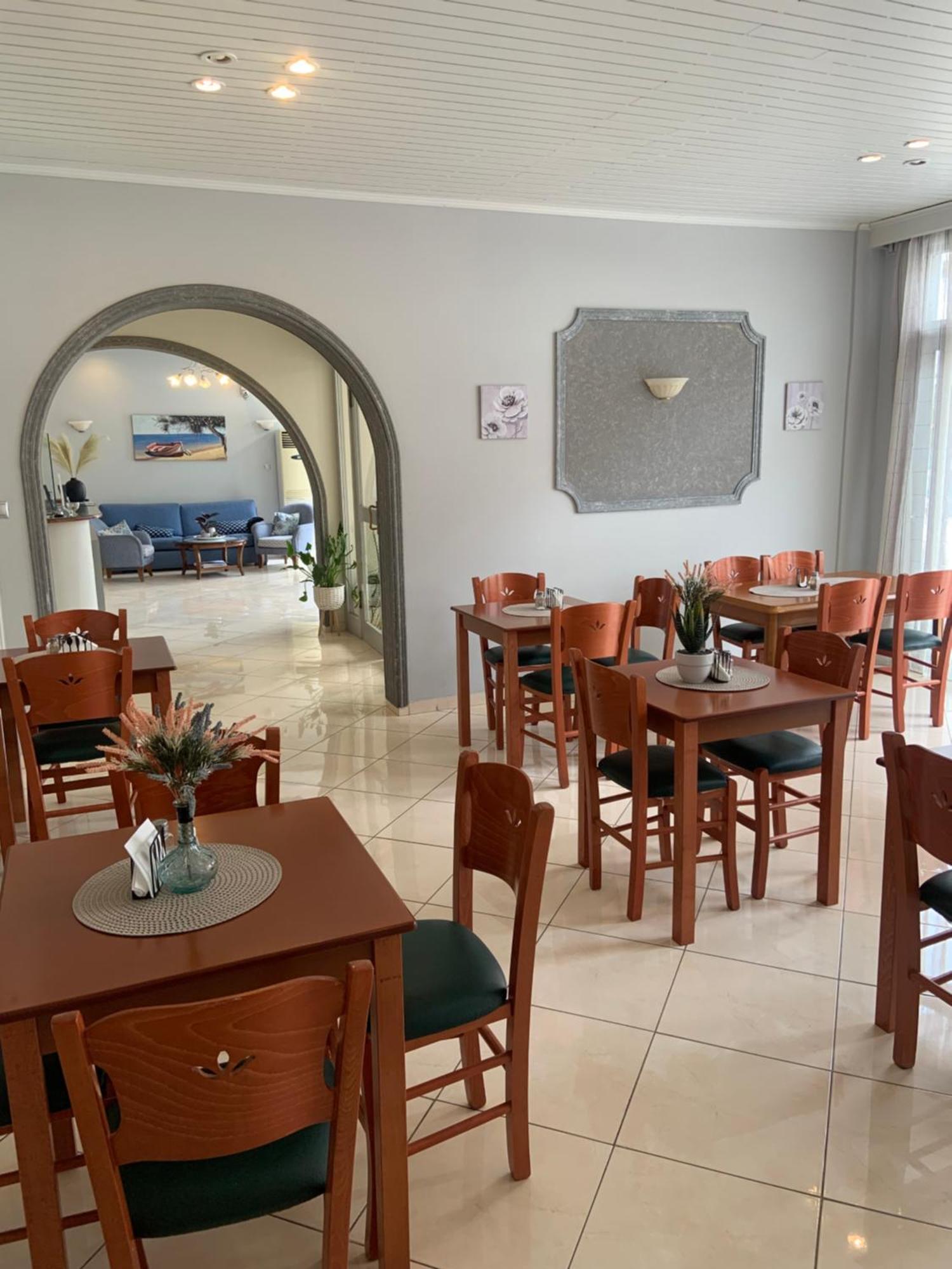 Isidora Hotel 2*