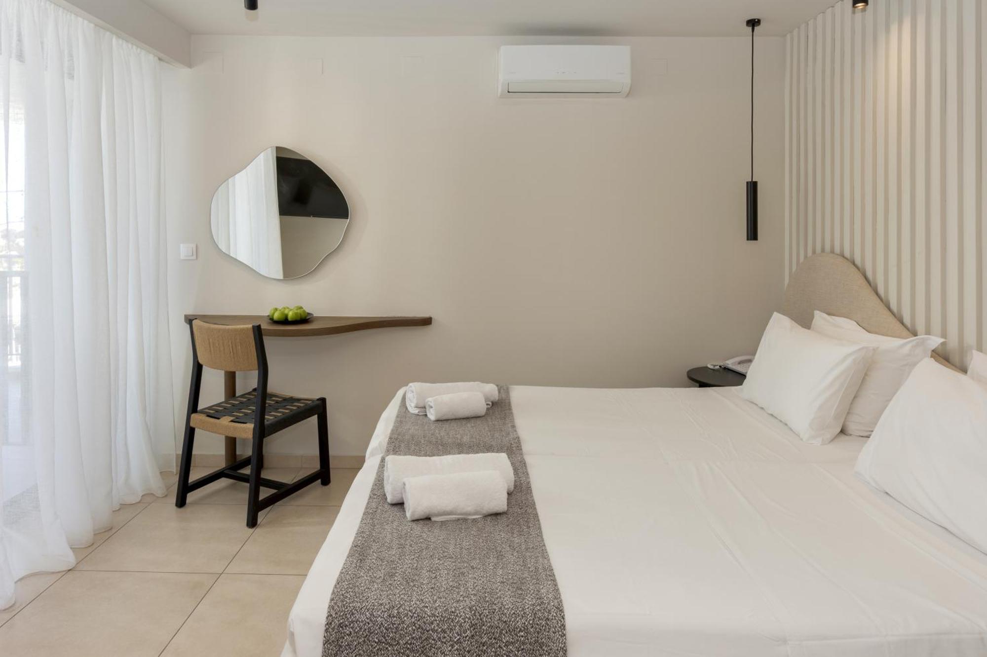 Hotel Alia By Estia 4*