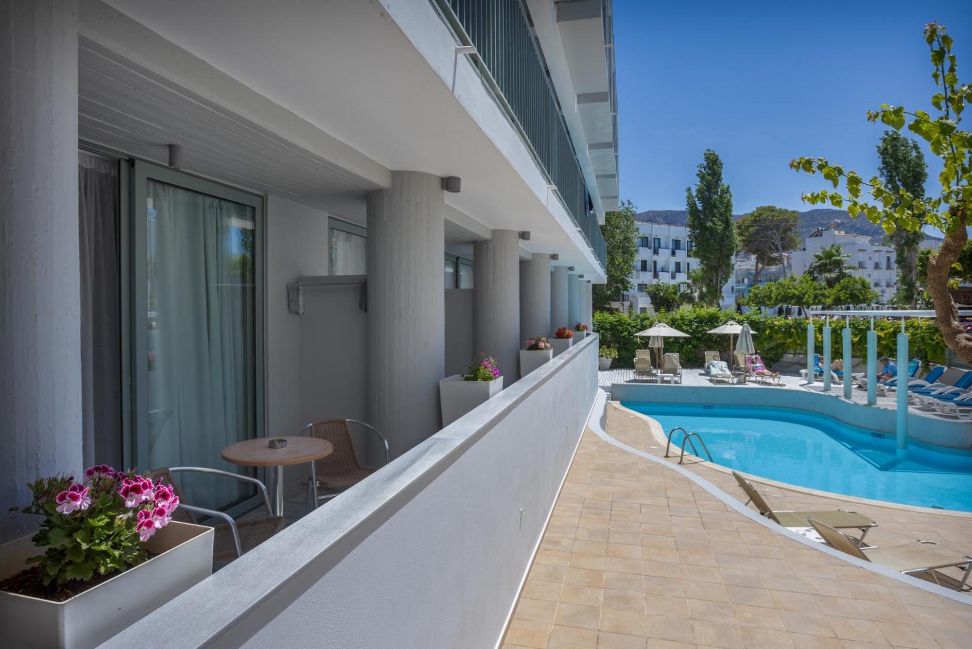 Hotel Alia By Estia