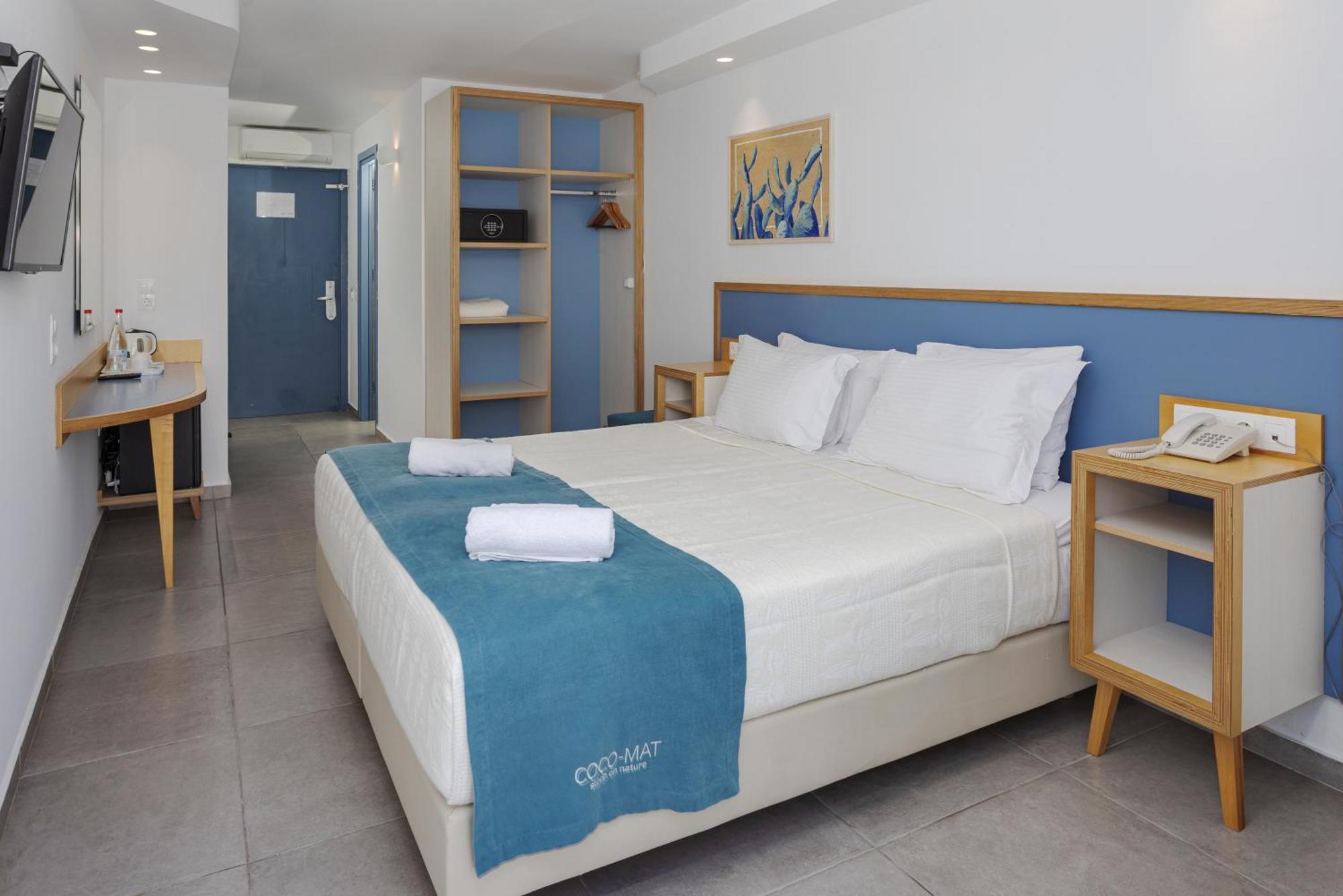 Hotel Alia By Estia 4*