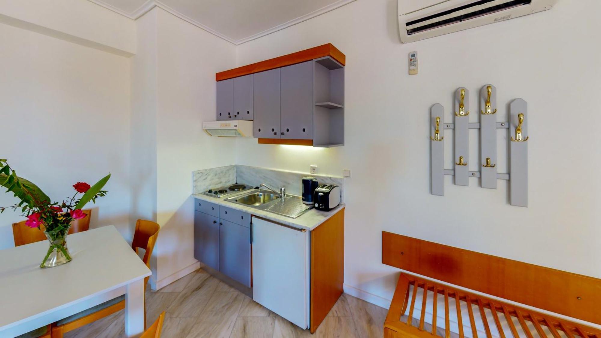 Aparthotel Chrispy Resort,