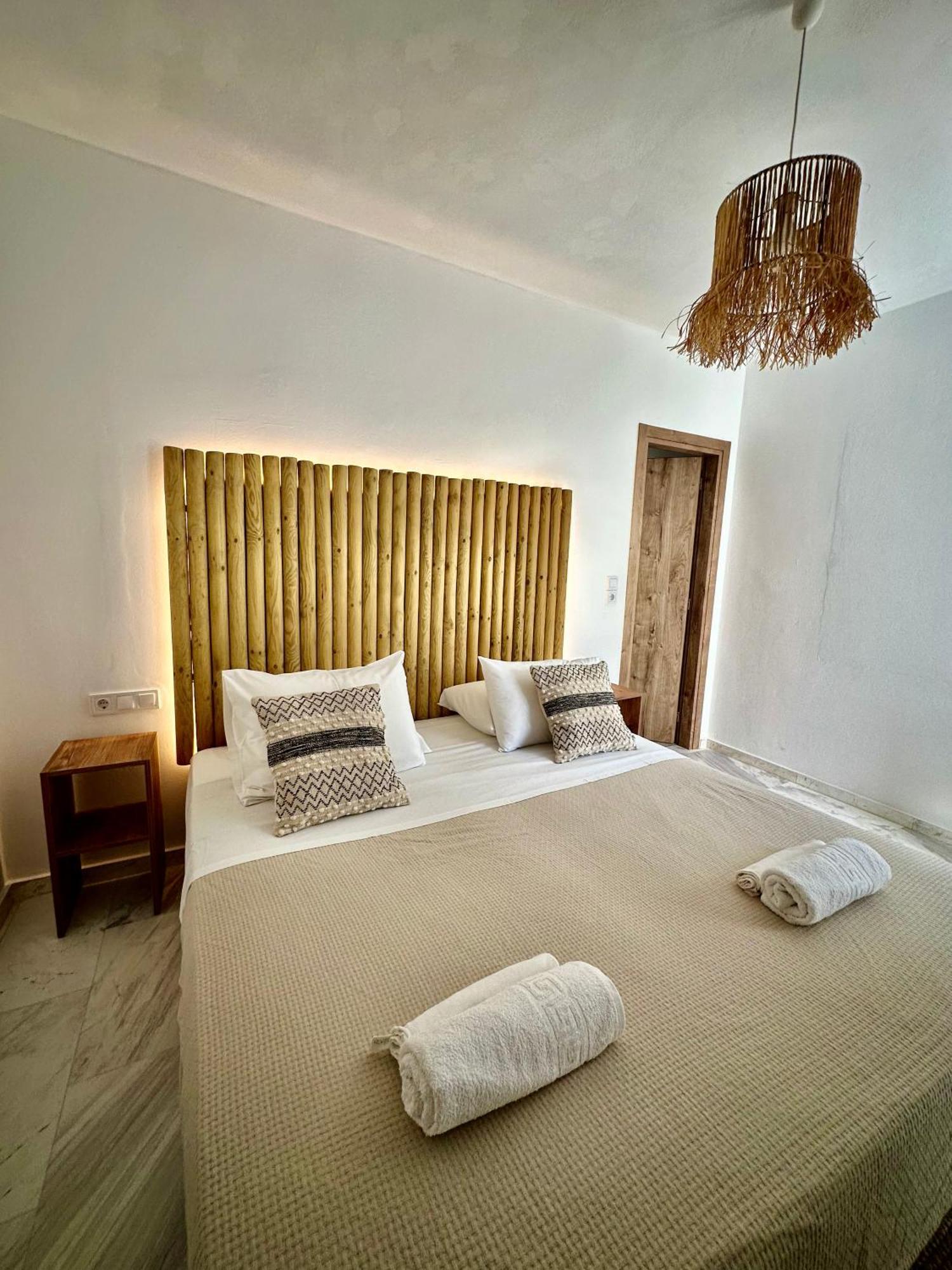 Guest house Athina Rooms - Lounge Apartments 2*