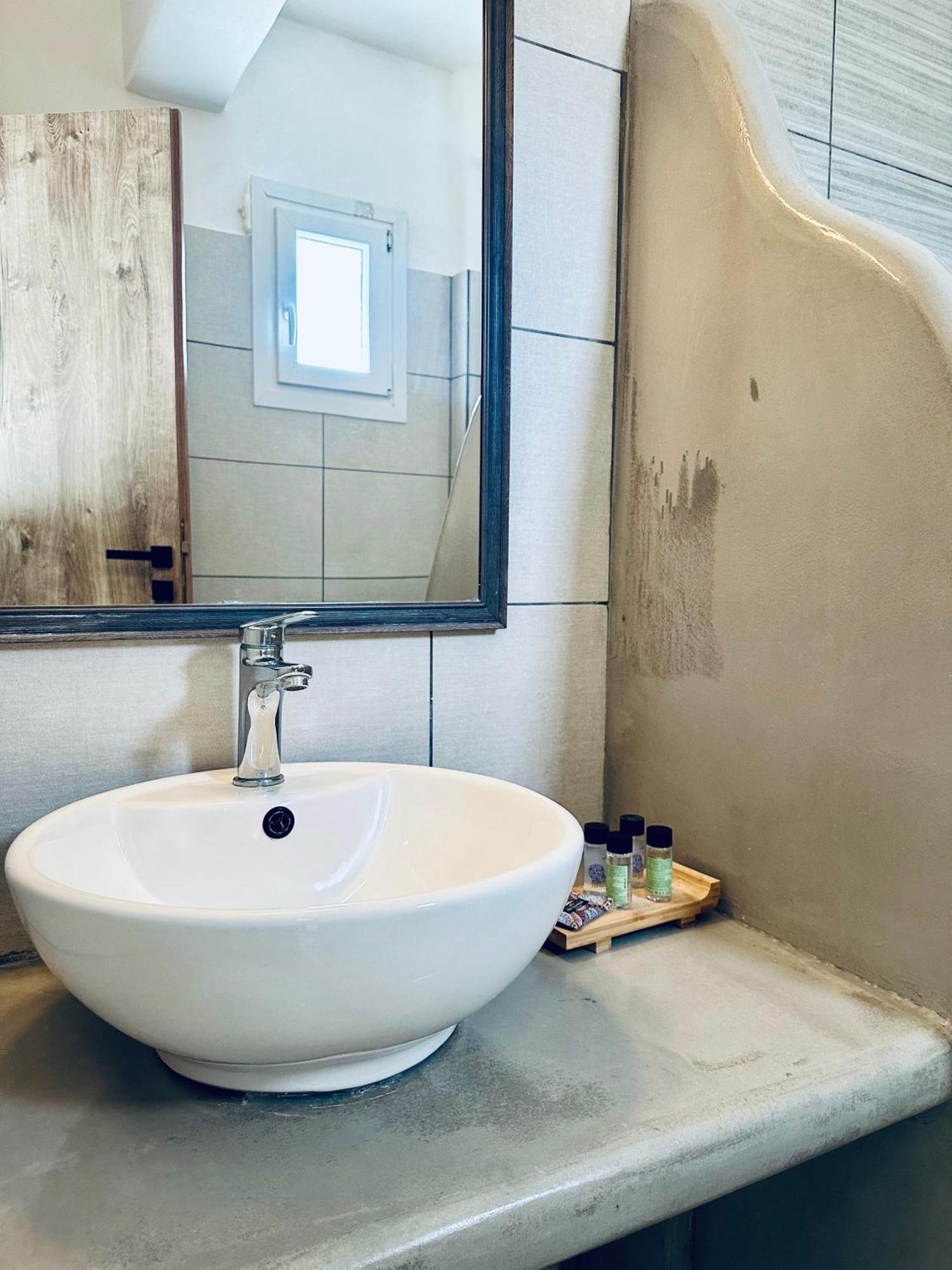 Guest house Athina Rooms - Lounge Apartments 2*