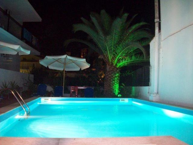 Marlton Hotel 2*