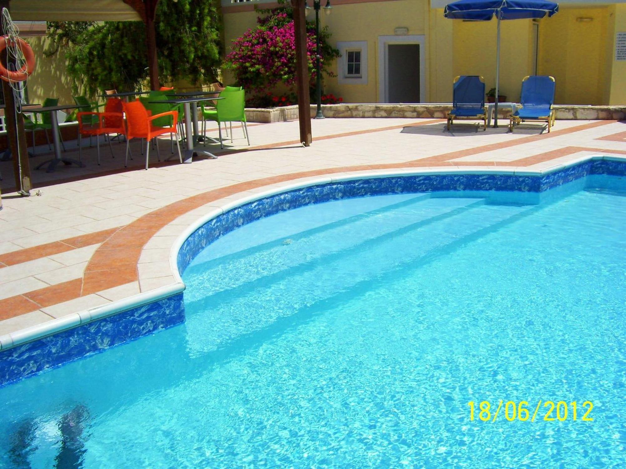 Apelia 2* Agia Marina (Crete)