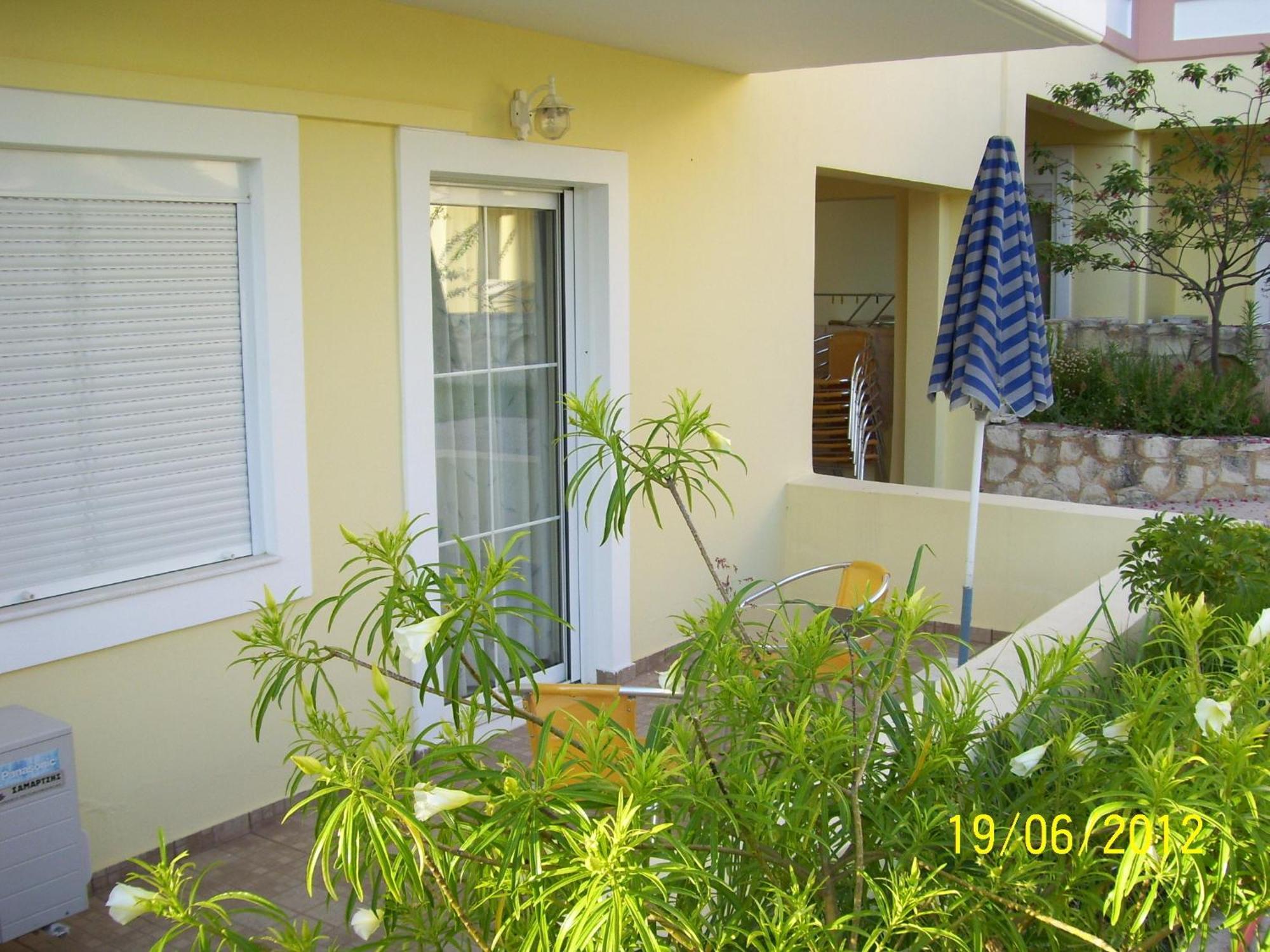 Apelia Aparthotel 2*