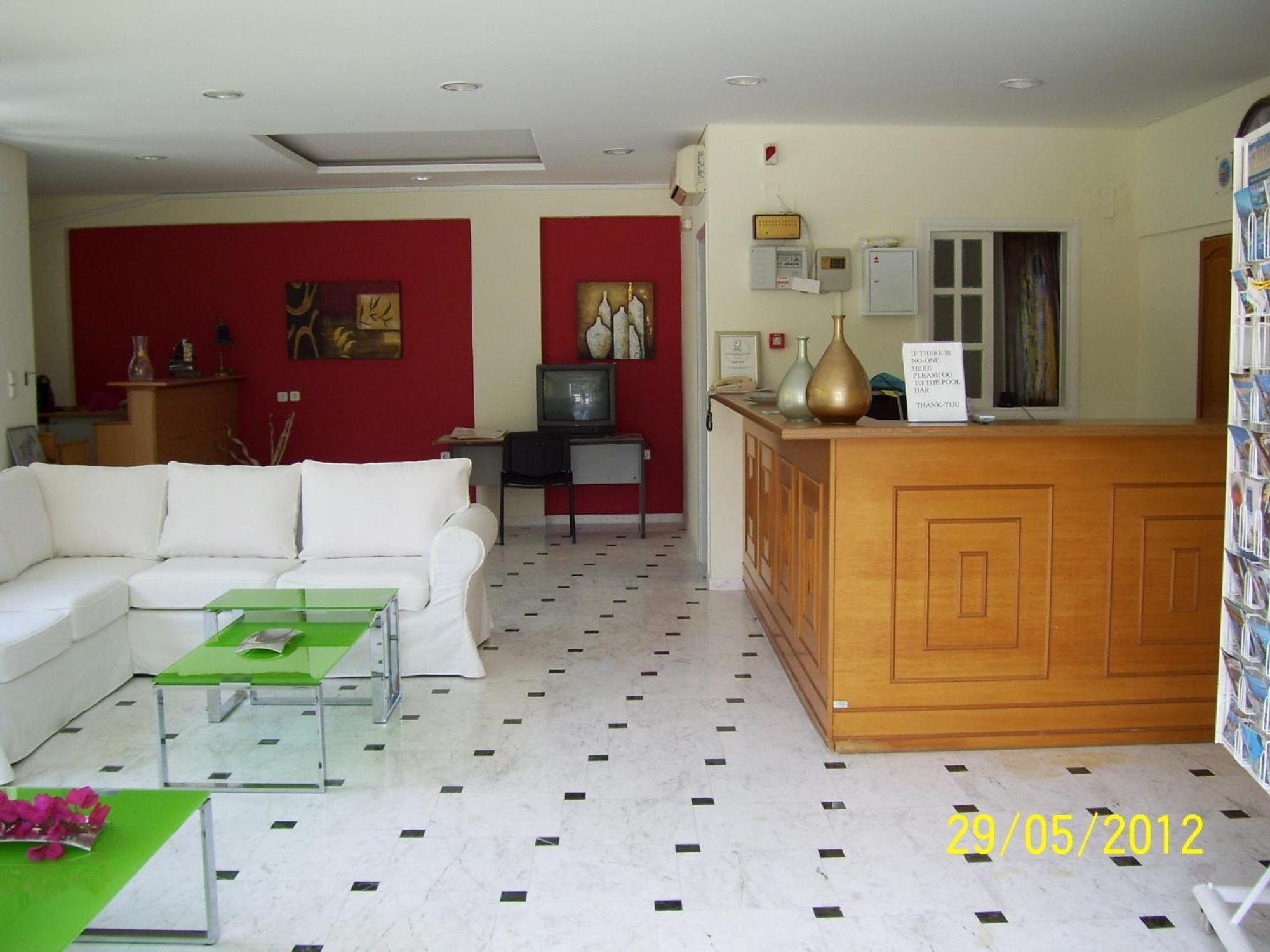 Apelia Aparthotel 2*