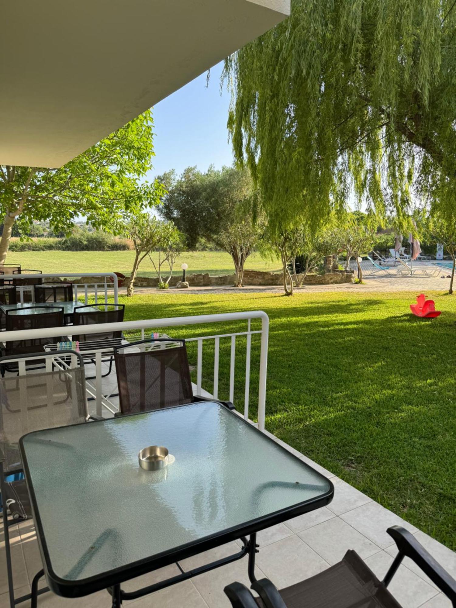 Dafnes Guest house