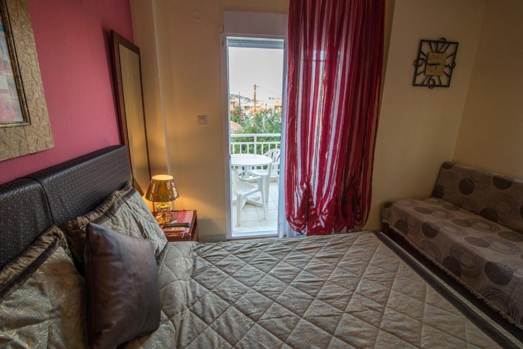 Iliadis House Apartment *