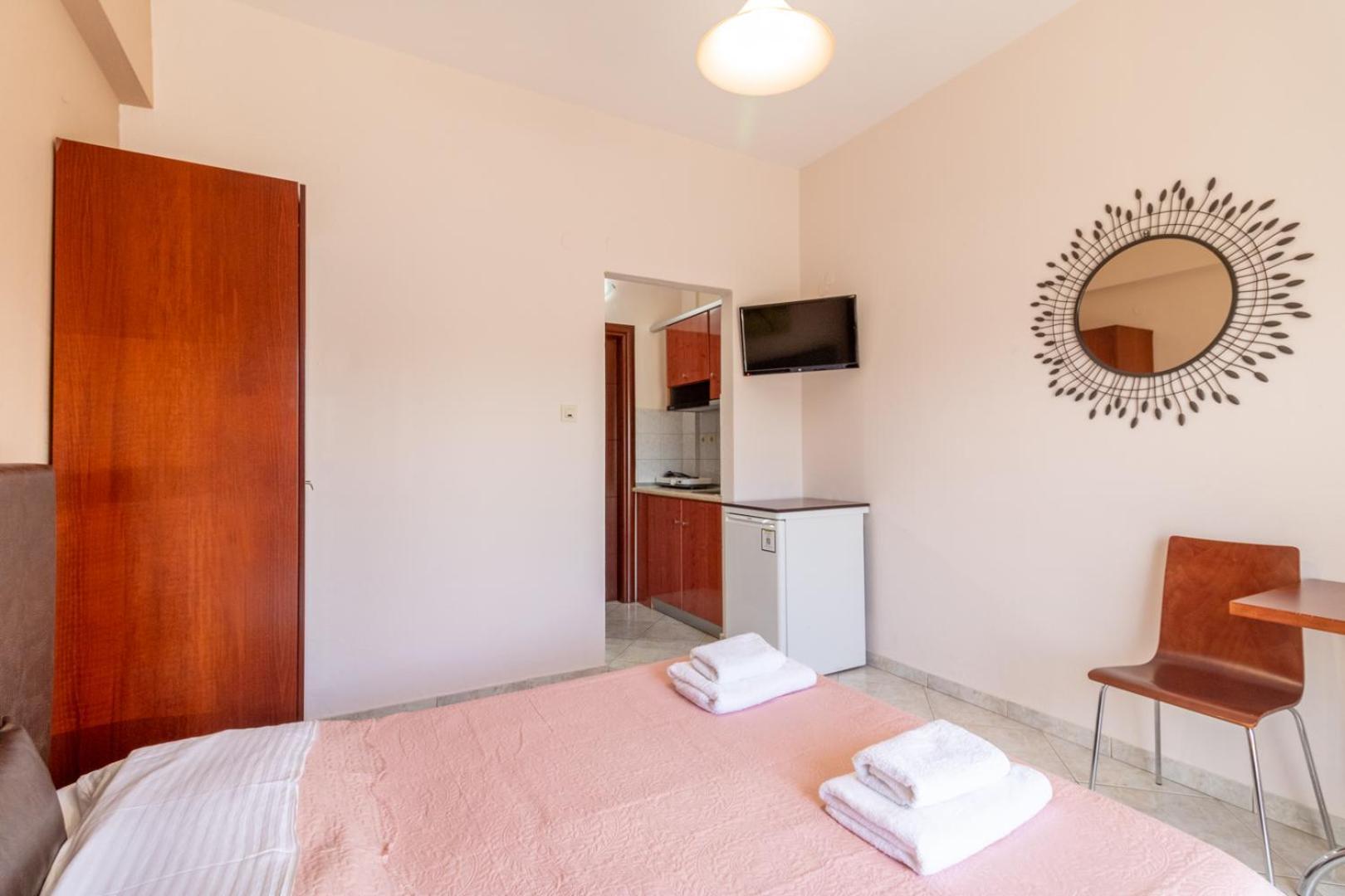 Iliadis House