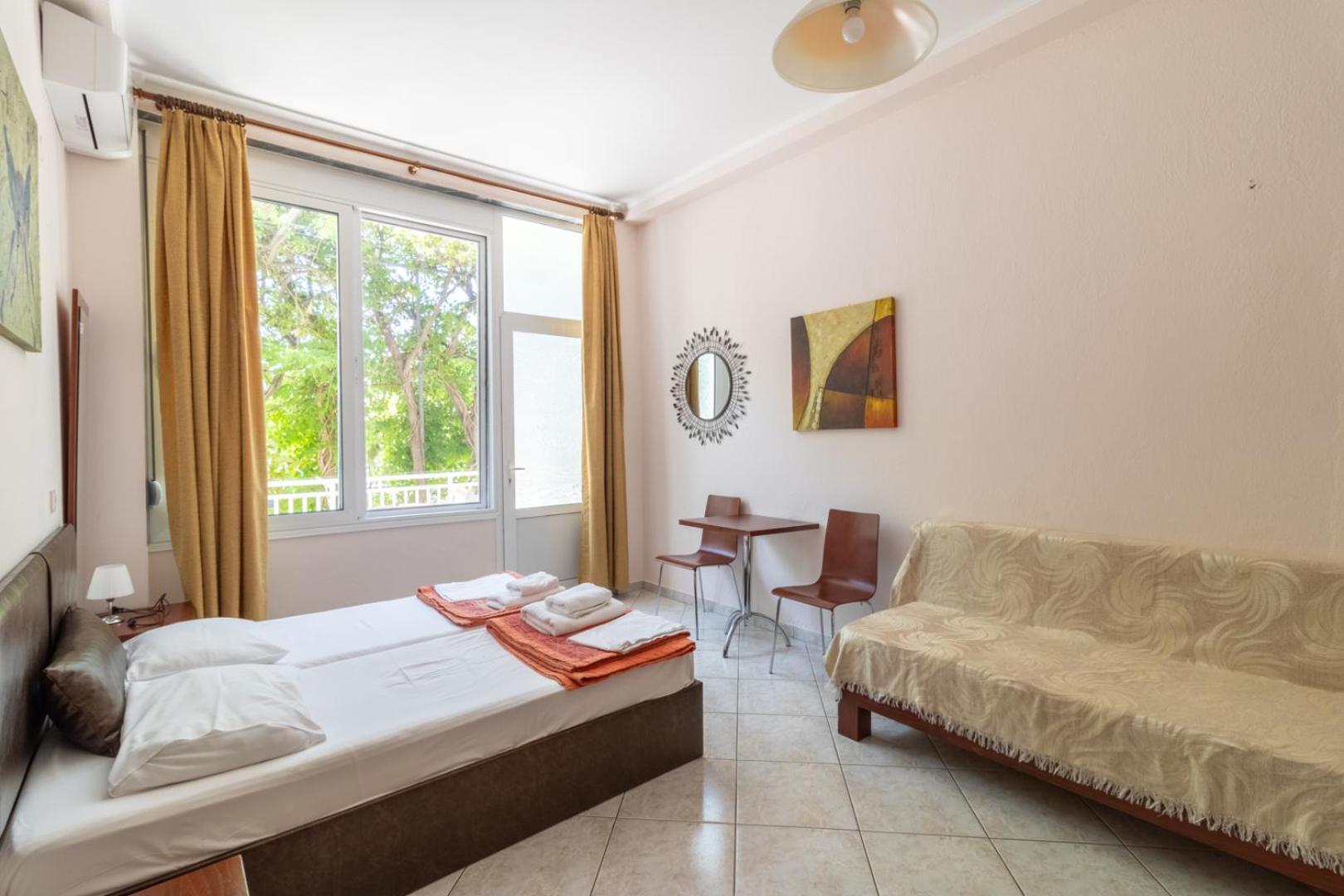 Apartment Iliadis House
