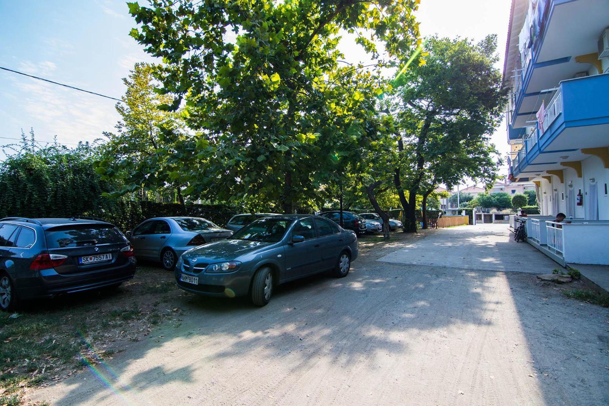 Hotel Armiriki 3*