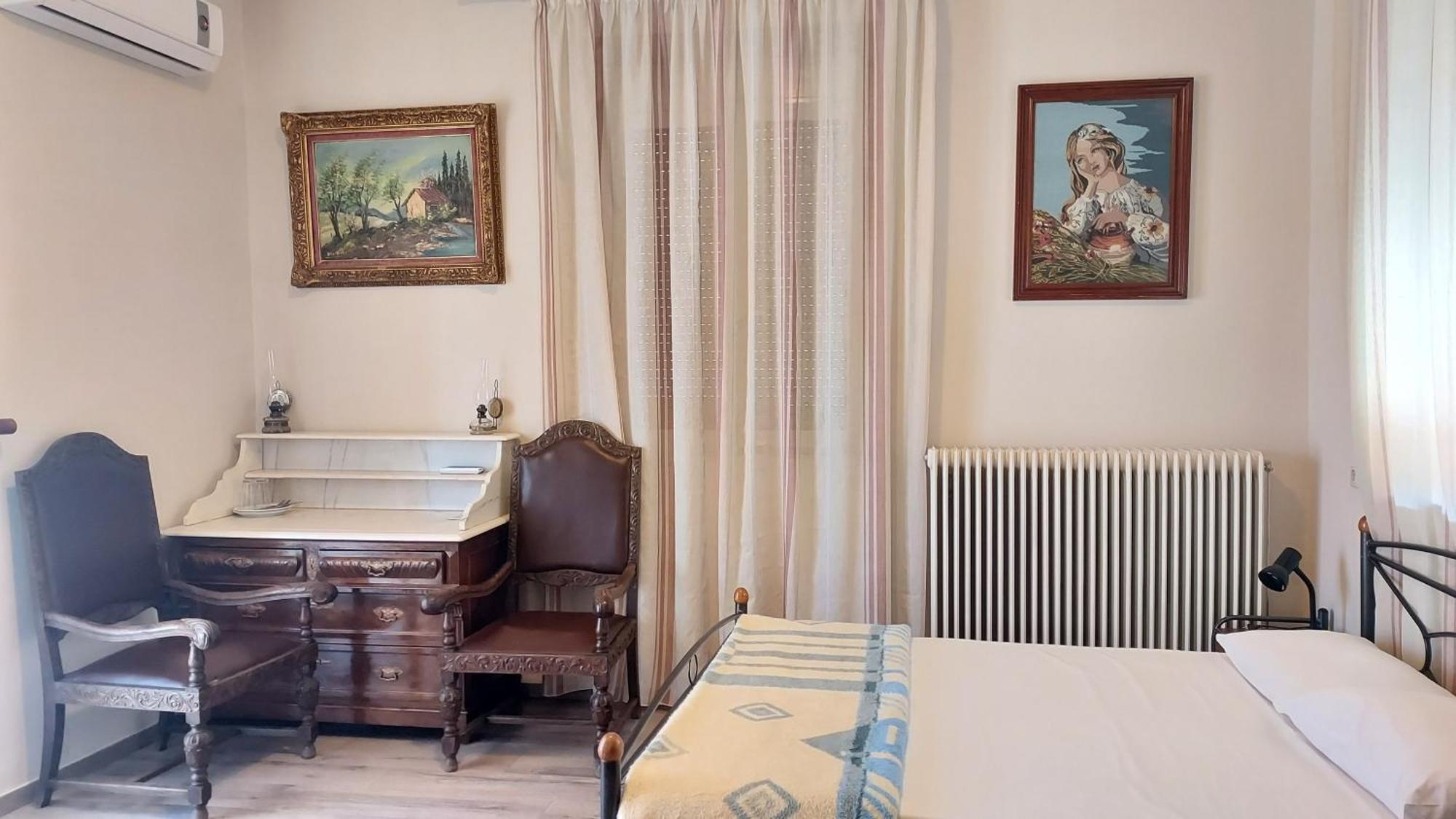 Christina Guest house *