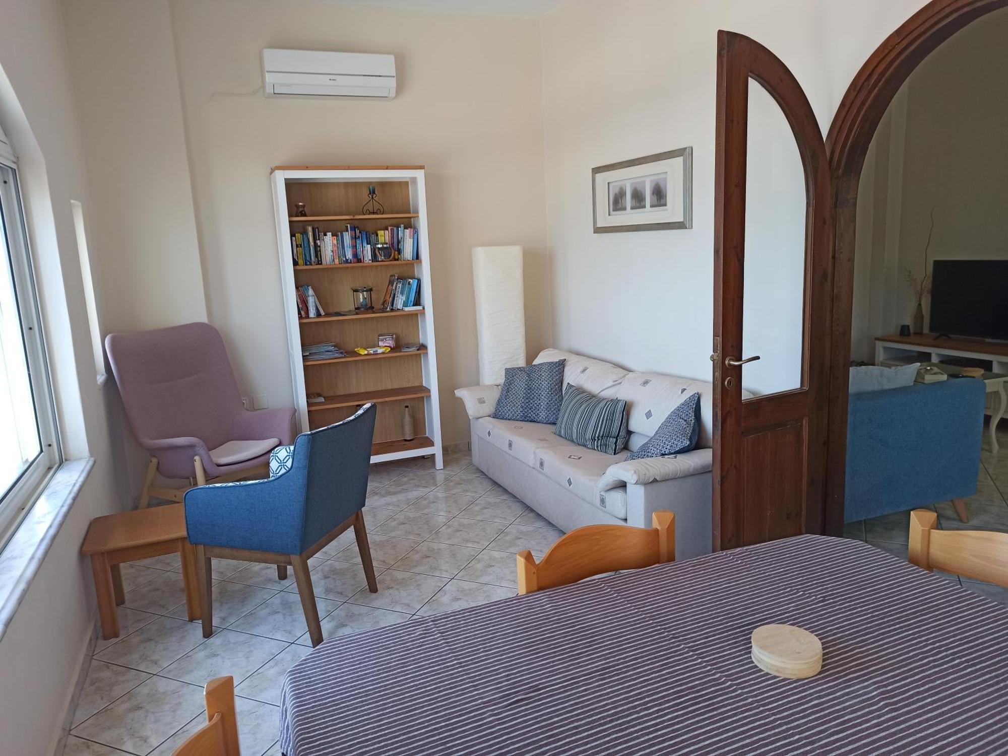 Panos Apartment