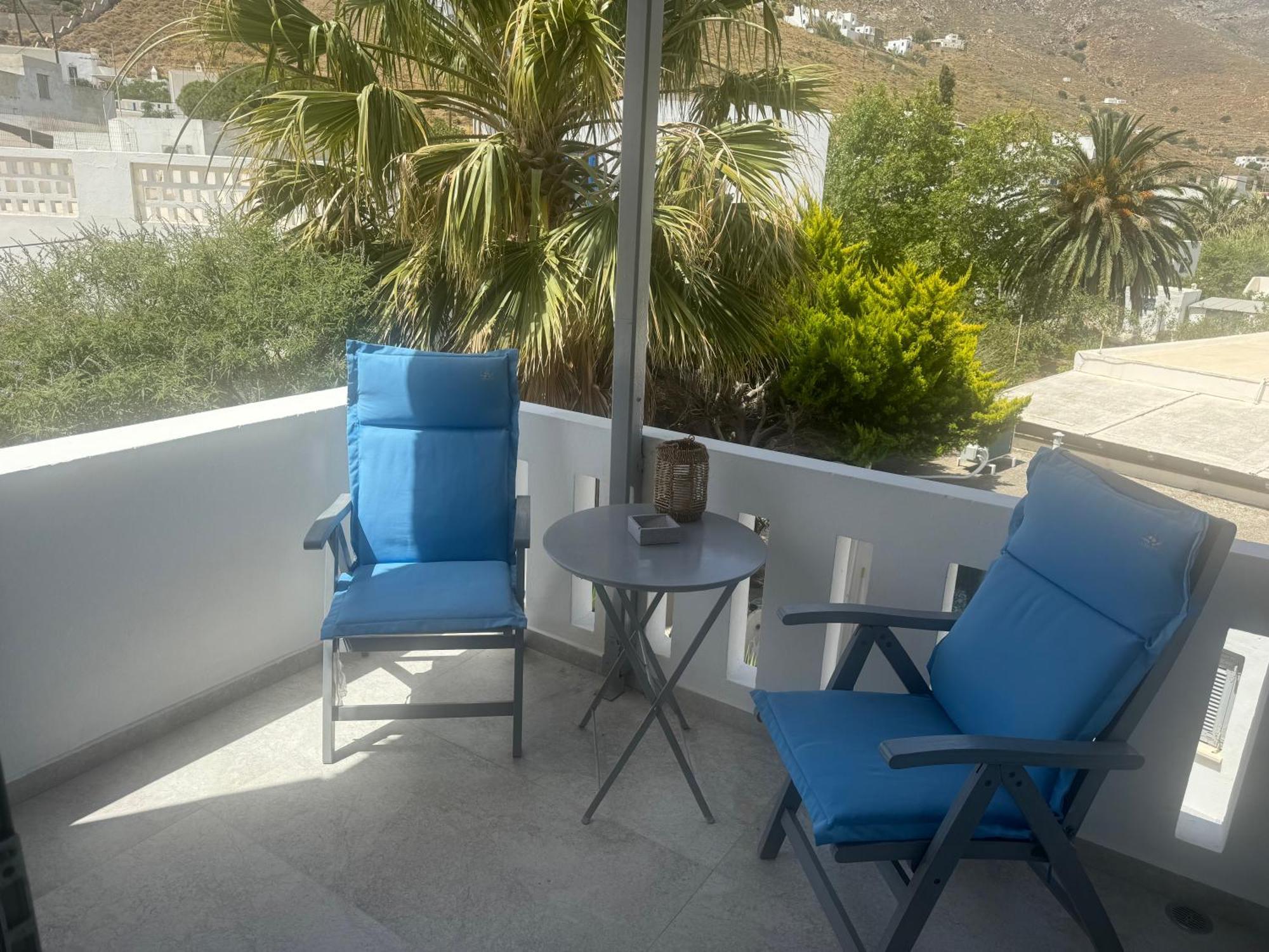 Akti And Livadi (Serifos)