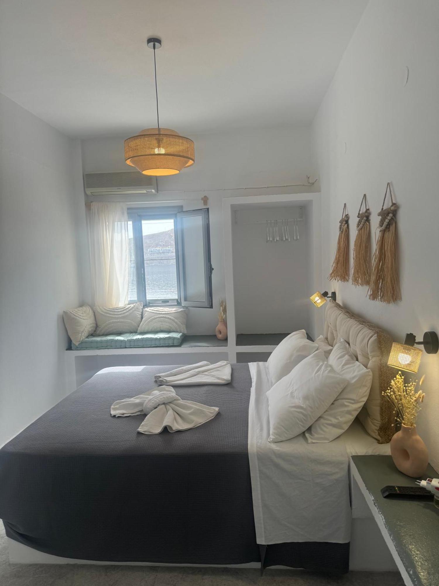 Akti And Guest house