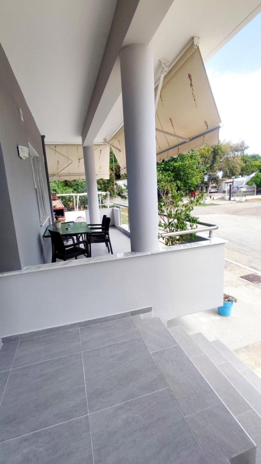 Apartment Iordanis Nea Karvali