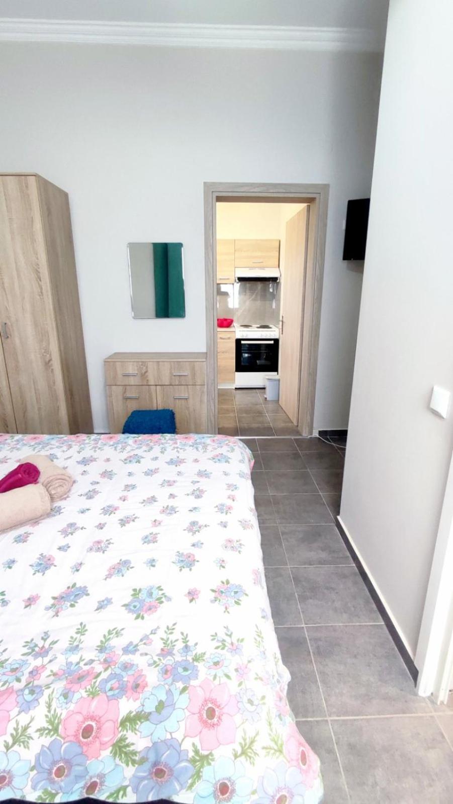 Apartment Iordanis Nea Karvali