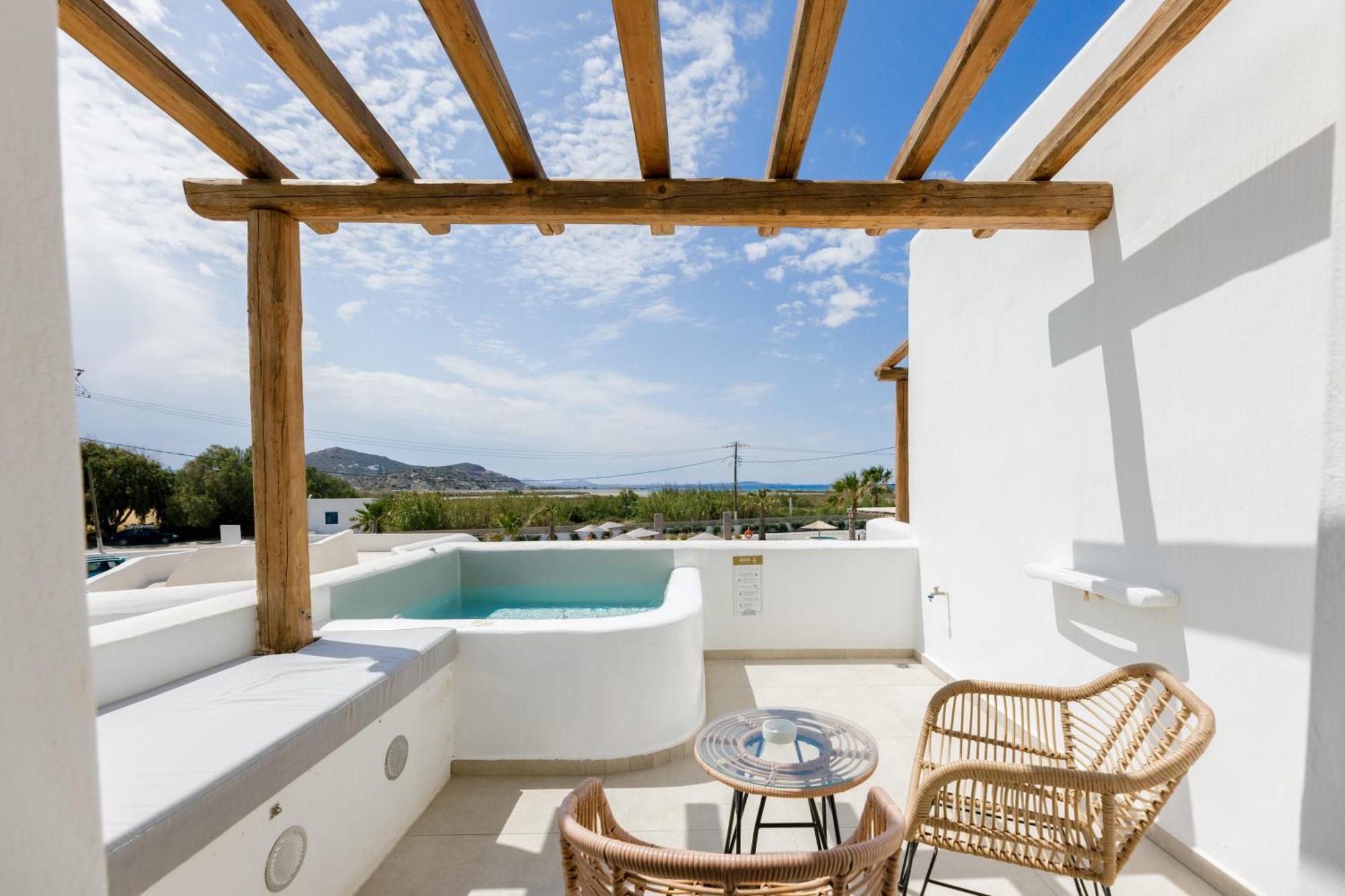 Naxos Finest & Hotel 3*