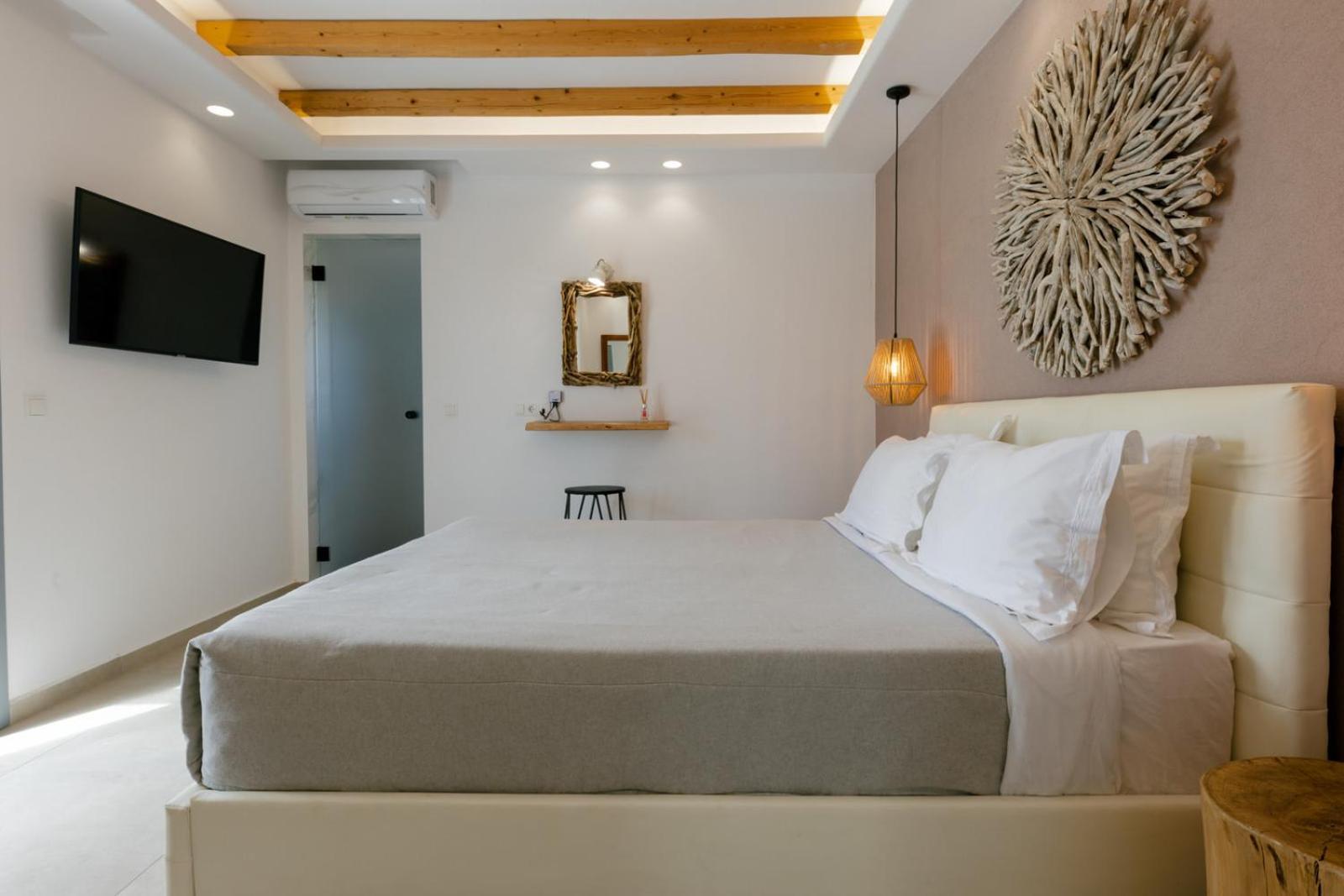 Naxos Finest & Hotel Naxos City