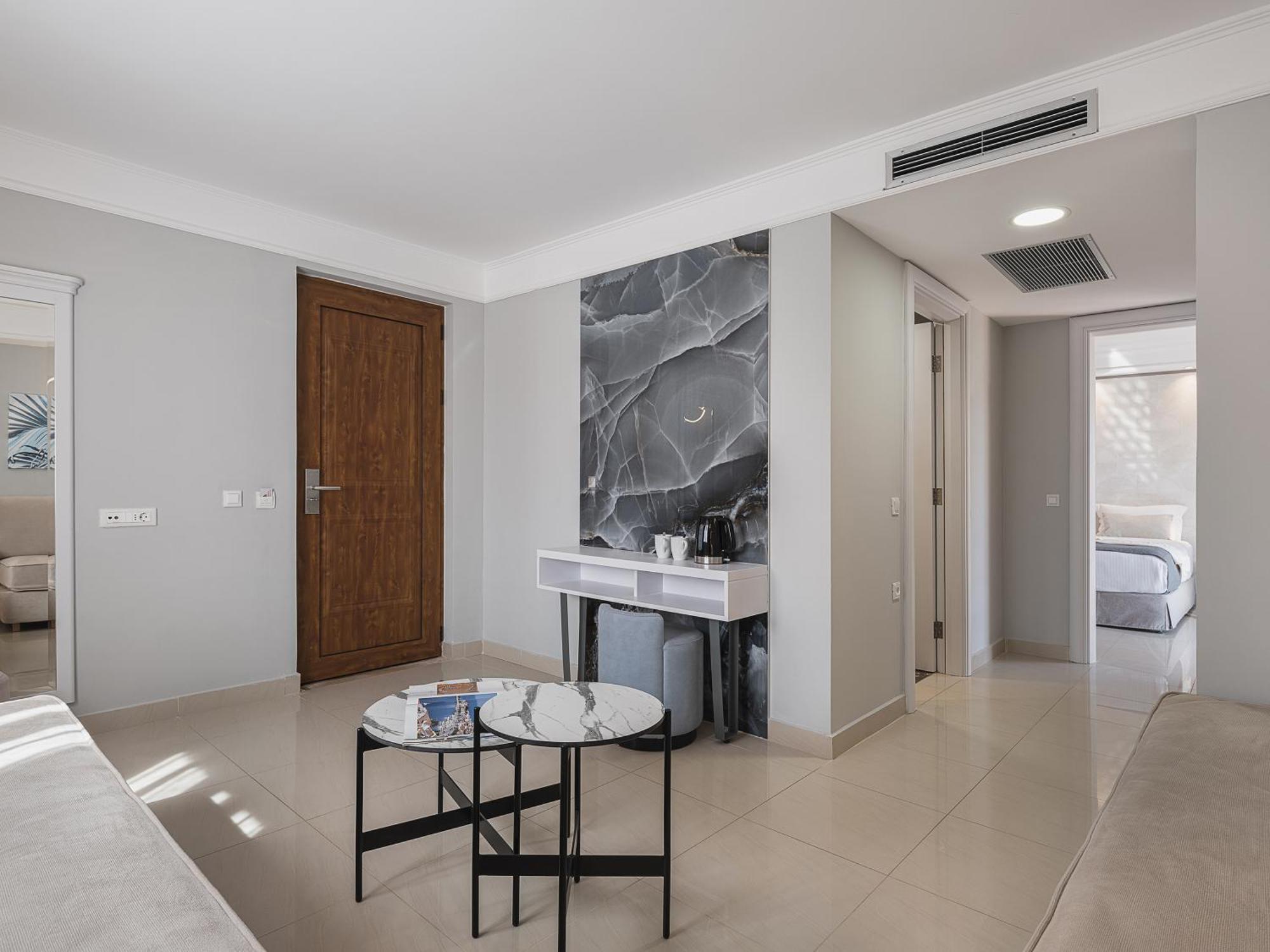 Resort Caldera Creta Paradise 4*